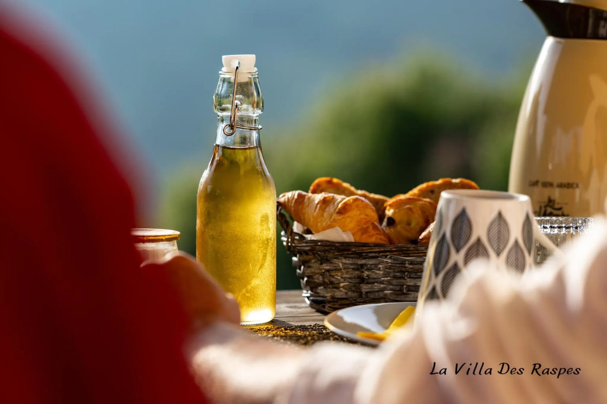 Patio in La Villa Des Raspes - Séjour Spa - Adult Only