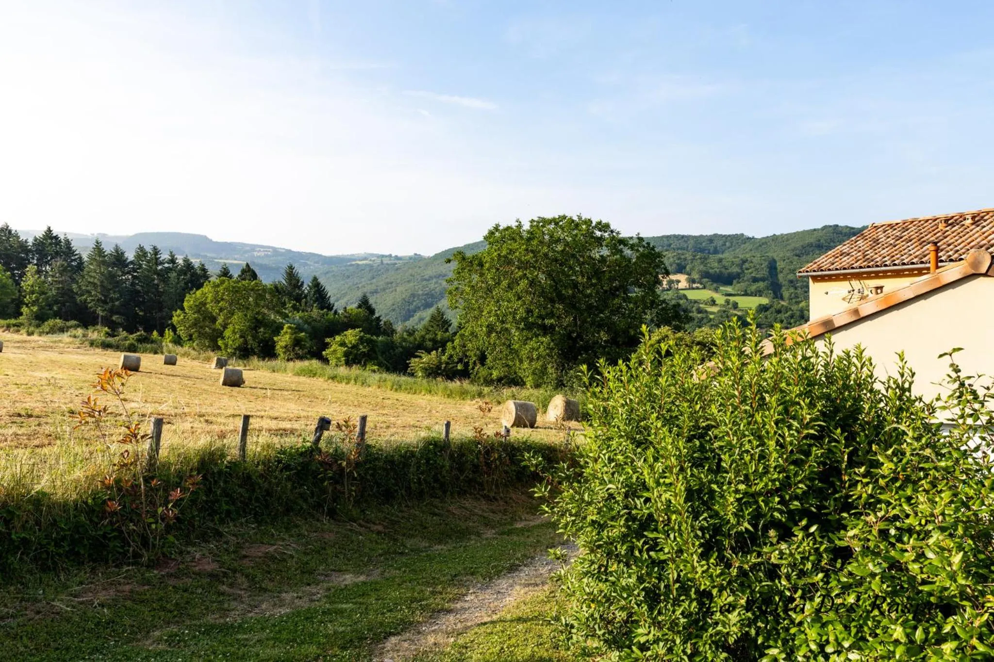 Property building in La Villa Des Raspes - Séjour Spa - Adult Only