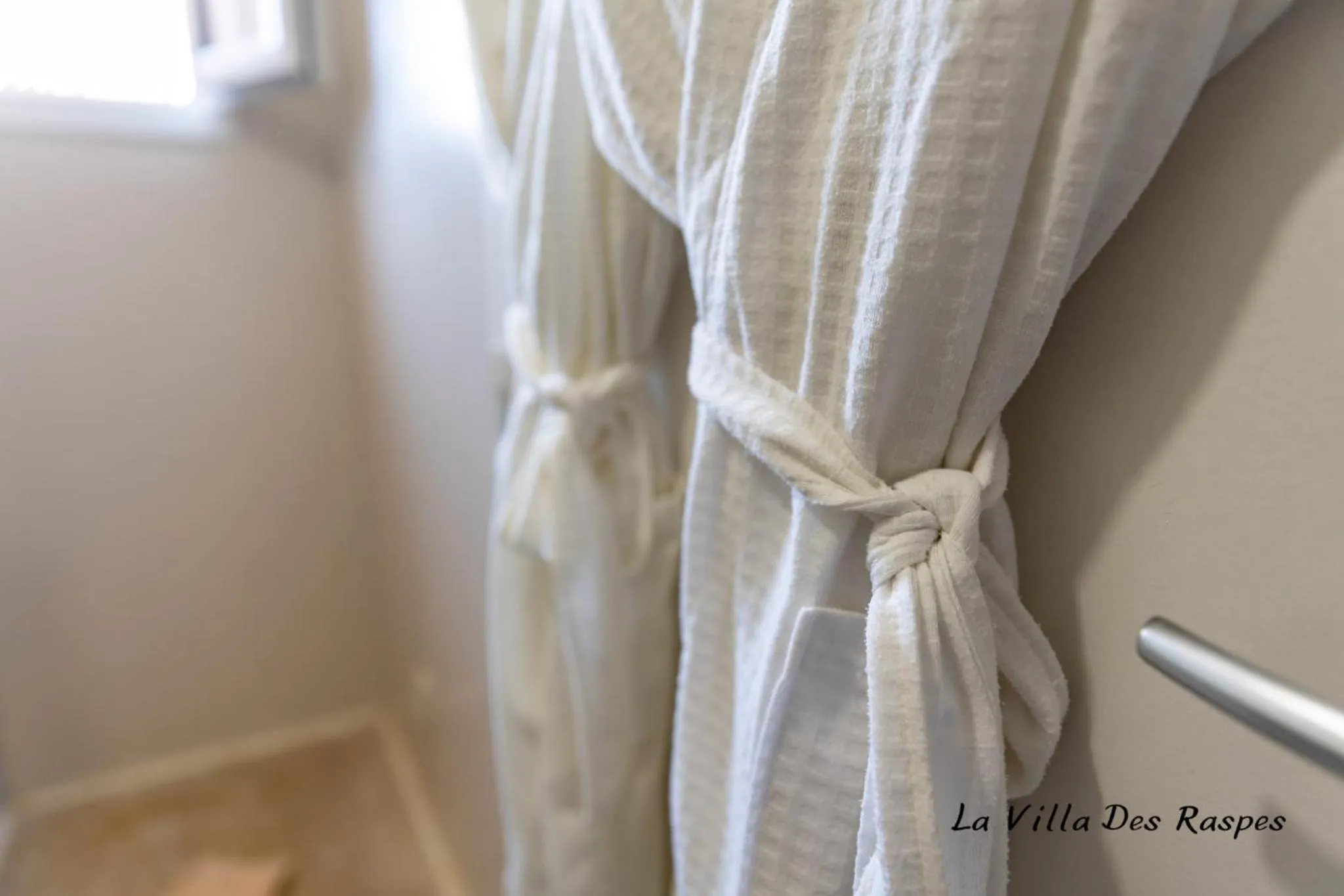 Shower in La Villa Des Raspes - Séjour Spa - Adult Only