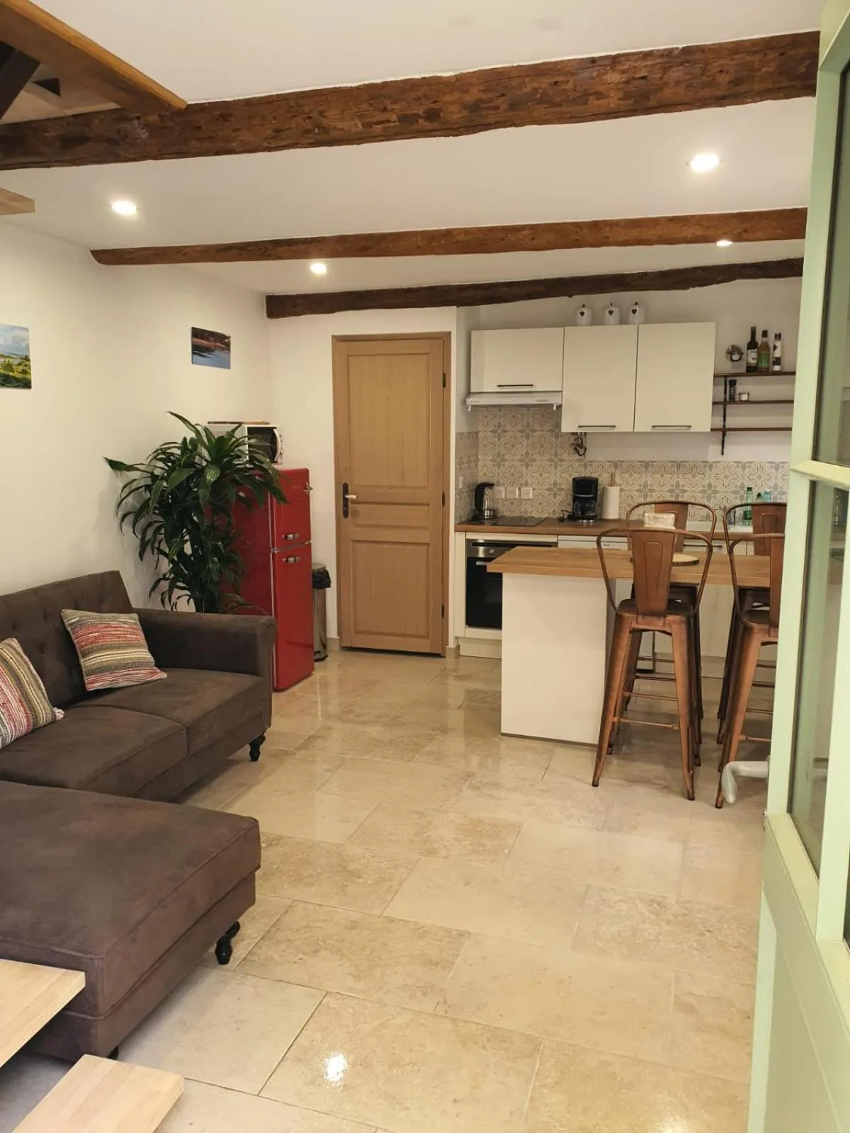 Kitchen or kitchenette in H2o Chambres d'Hôtes