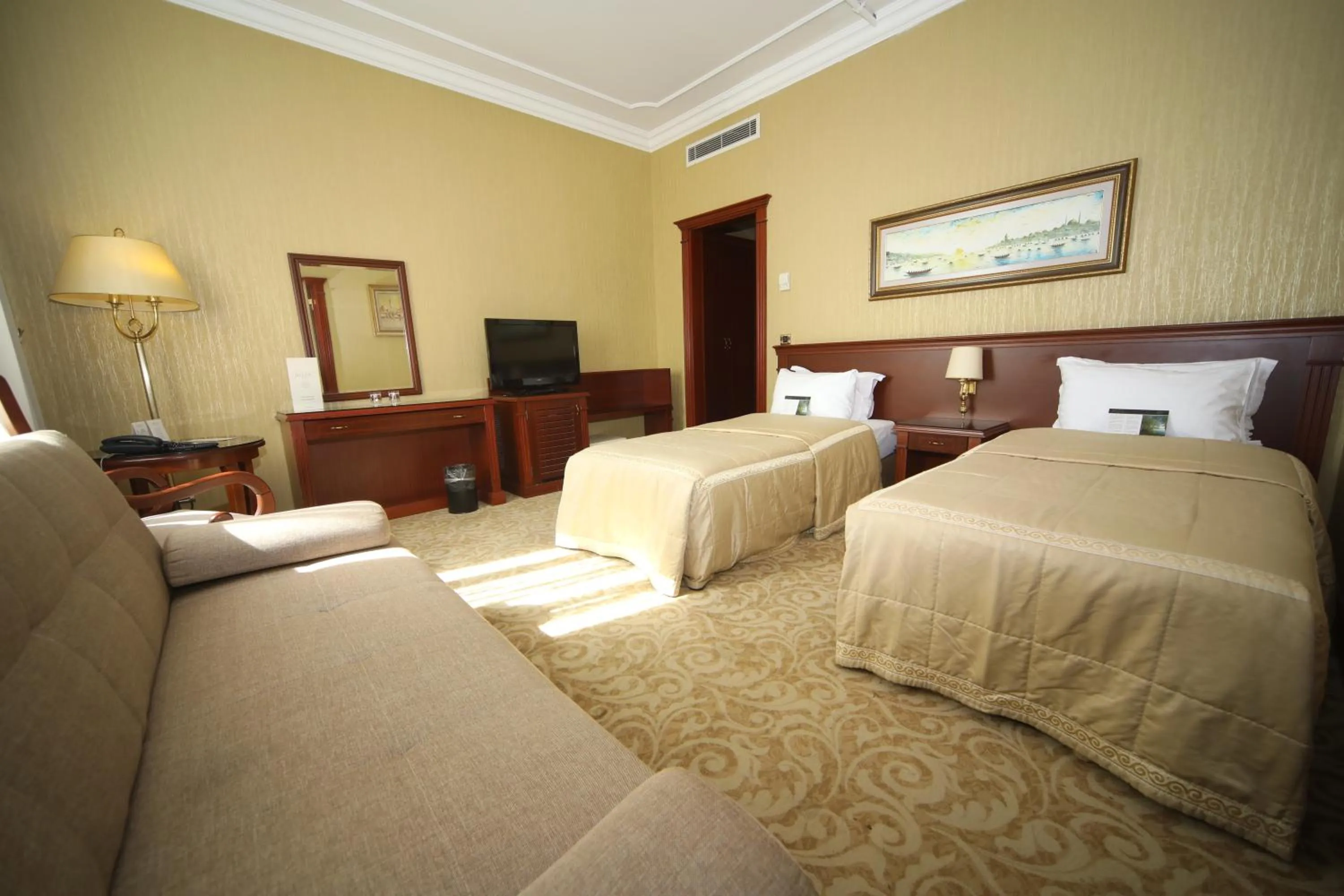 Bedroom, Bed in Bilek Istanbul Hotel