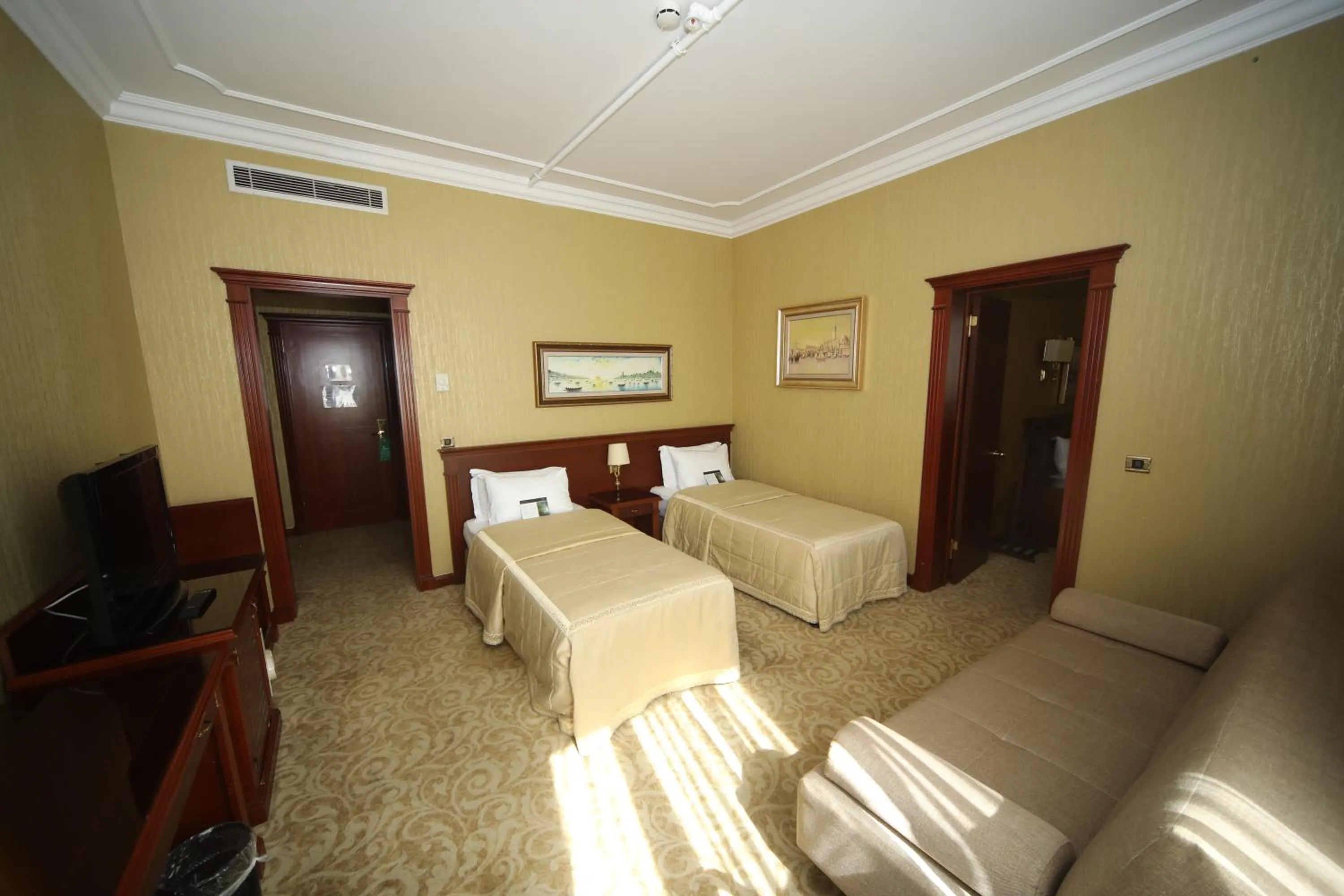 Bedroom, Bed in Bilek Istanbul Hotel