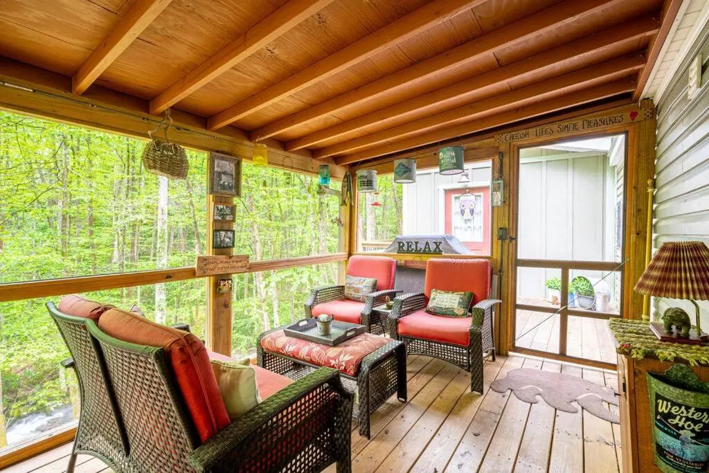 Property building in The Owl's Perch