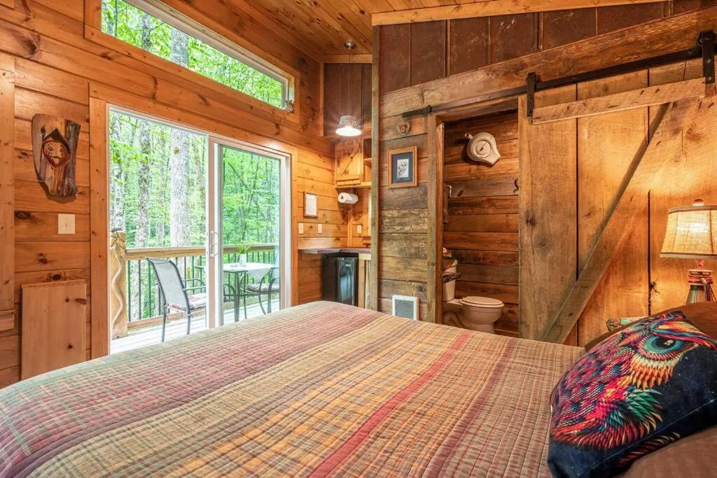 Bed in The Owl's Perch