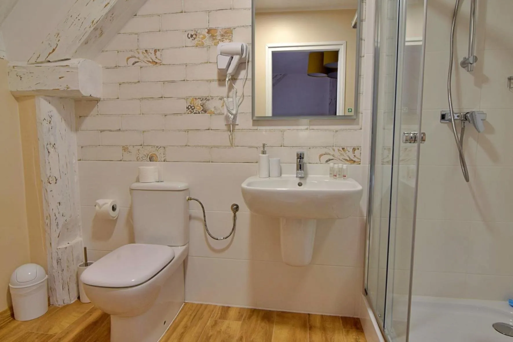 Toilet in Gościniec Nowa Wioska