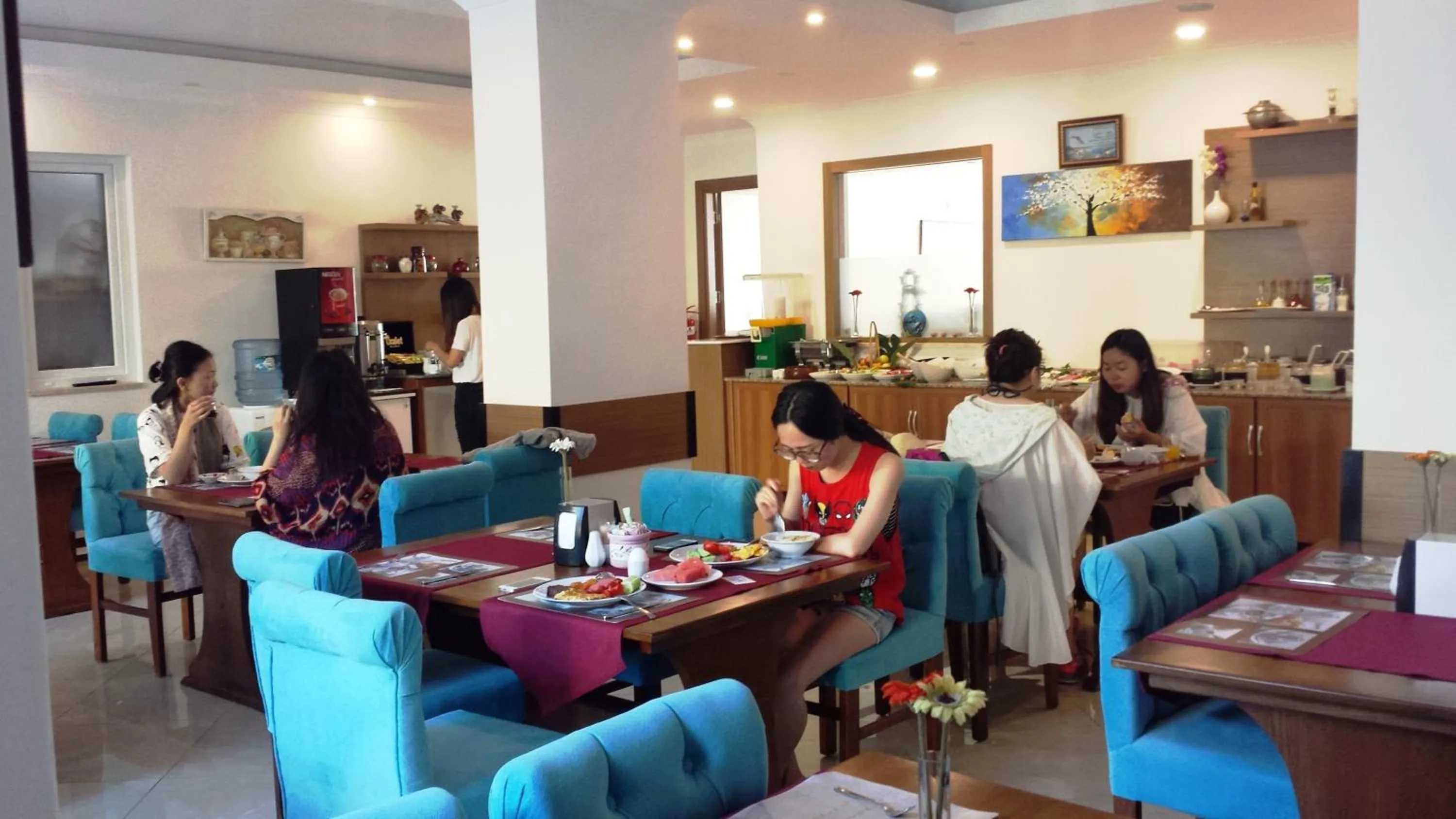 Restaurant/places to eat in Yeniceri City Hotel