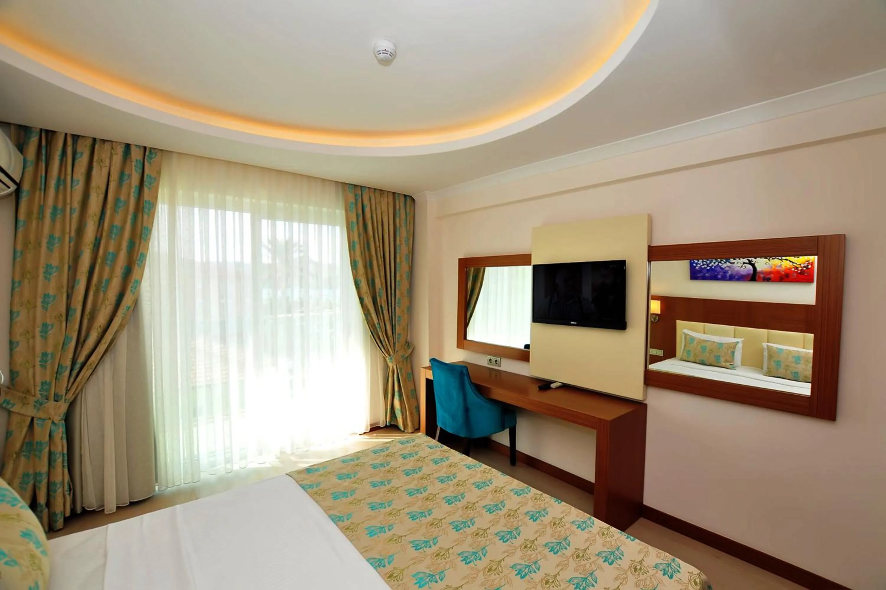 Photo of the whole room, Bed in Yeniceri City Hotel