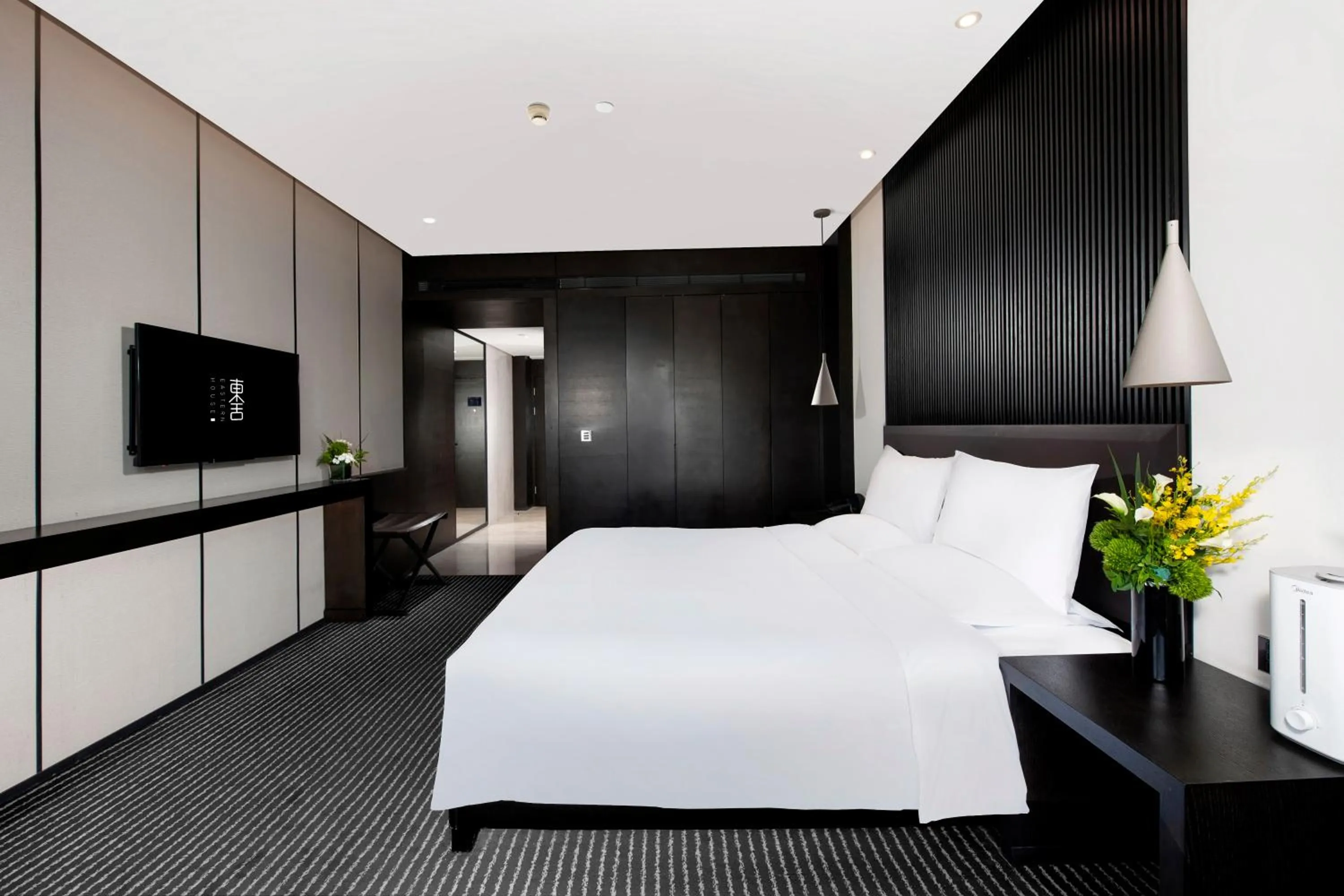 Photo of the whole room, Bed in Eastern House Xi'an