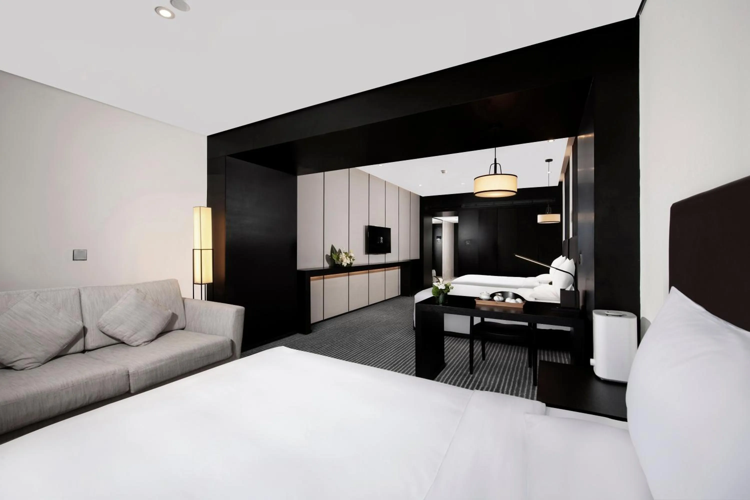 Photo of the whole room, Bed in Eastern House Xi'an