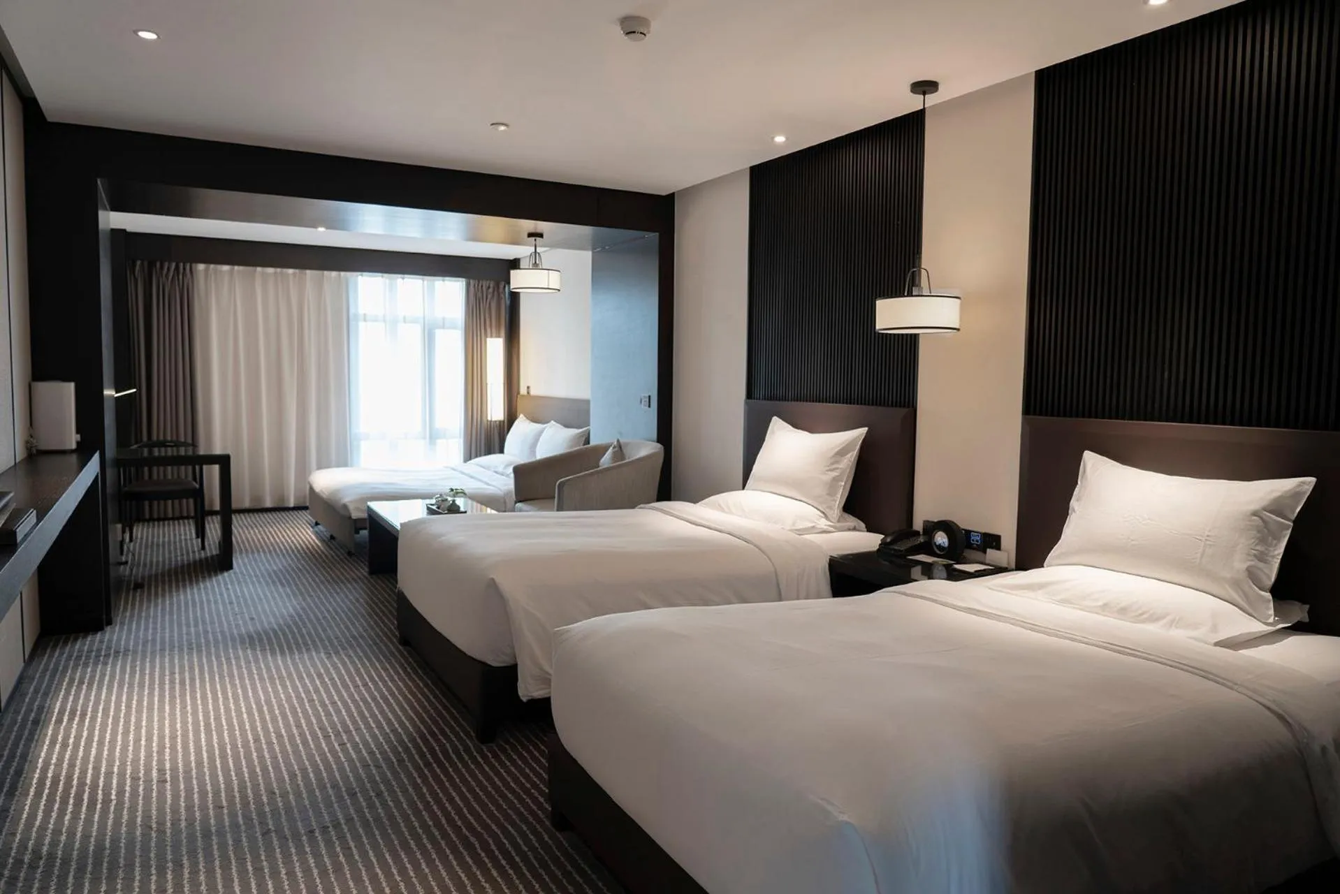 Photo of the whole room, Bed in Eastern House Xi'an