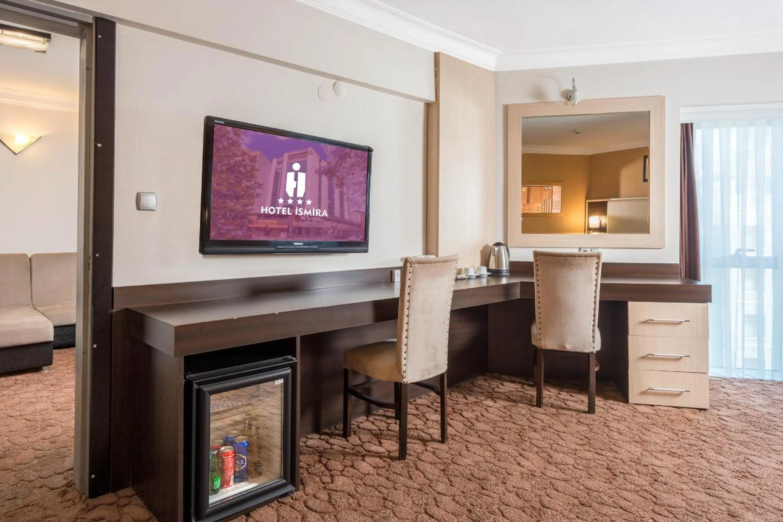 Photo of the whole room in Hotel Ismira