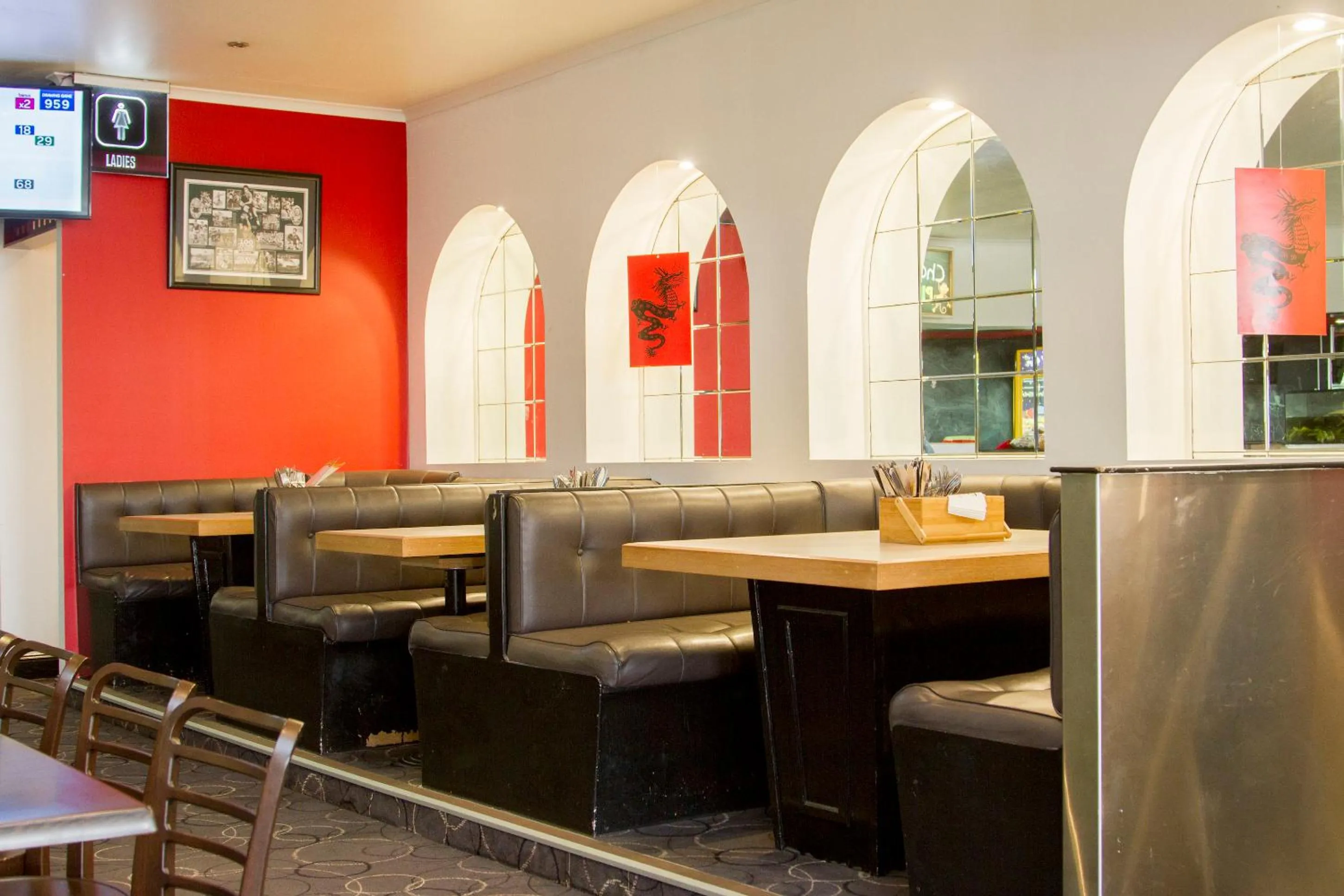 Restaurant/places to eat in Acacia Ridge Hotel