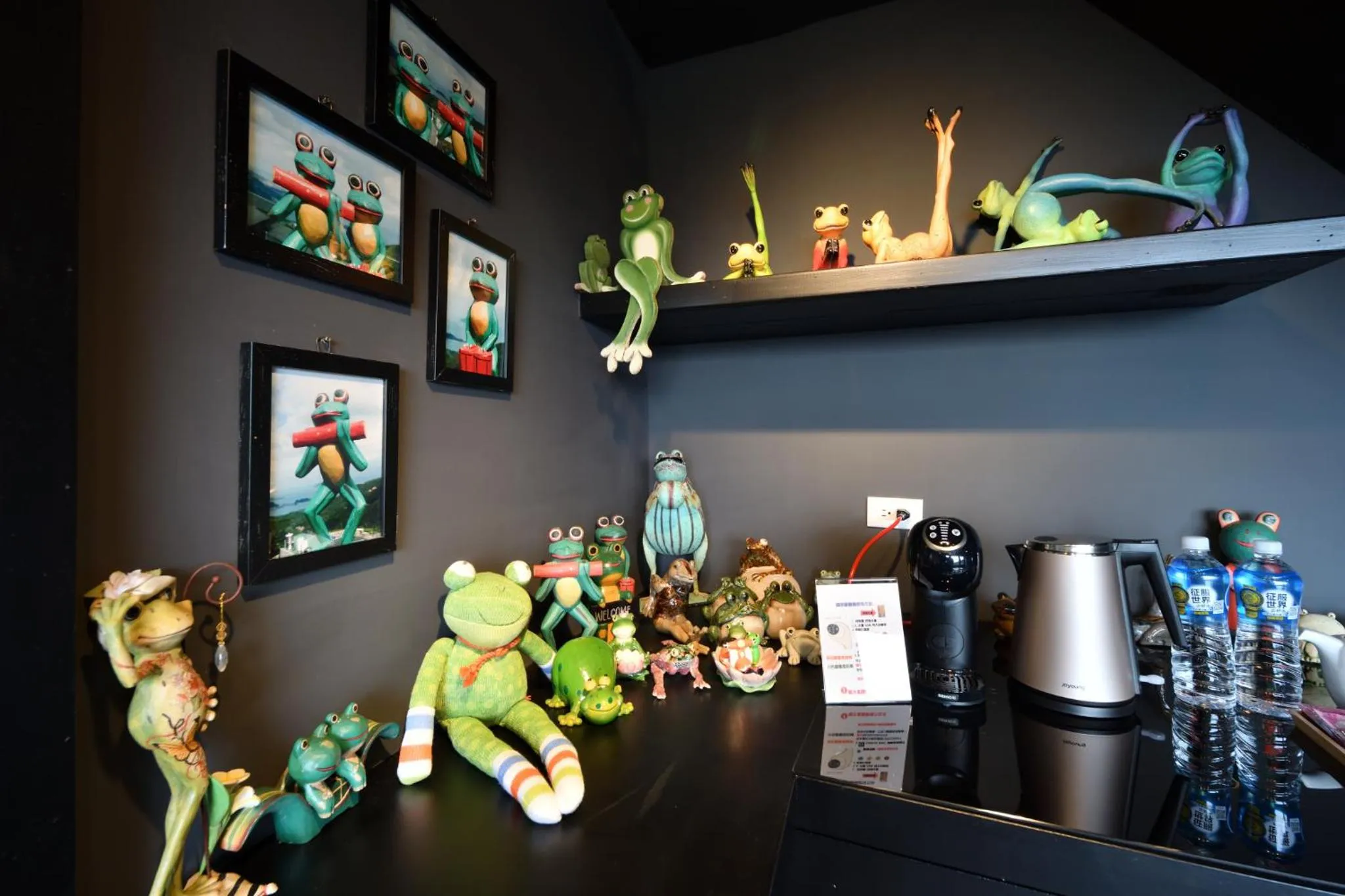 Decorative detail in Windsor's Sunlight Han-Guan