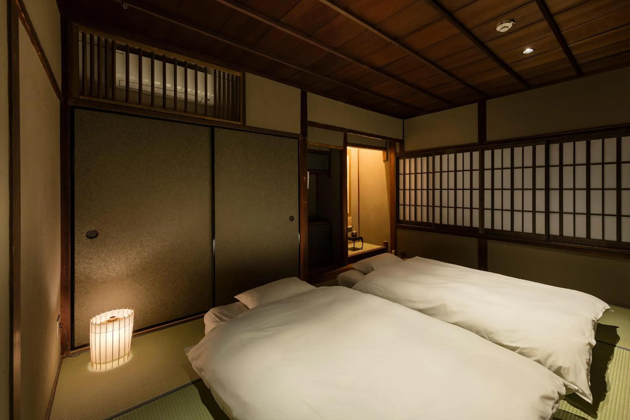 Bedroom, Bed in Natsume an Machiya House