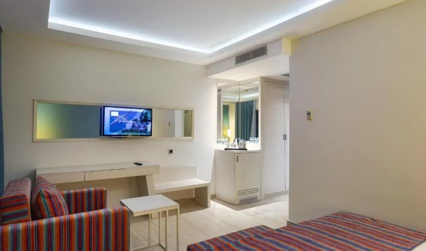 Photo of the whole room, Bed in Duja Bodrum