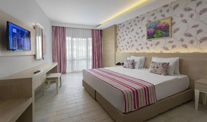 Photo of the whole room, Bed in Duja Bodrum