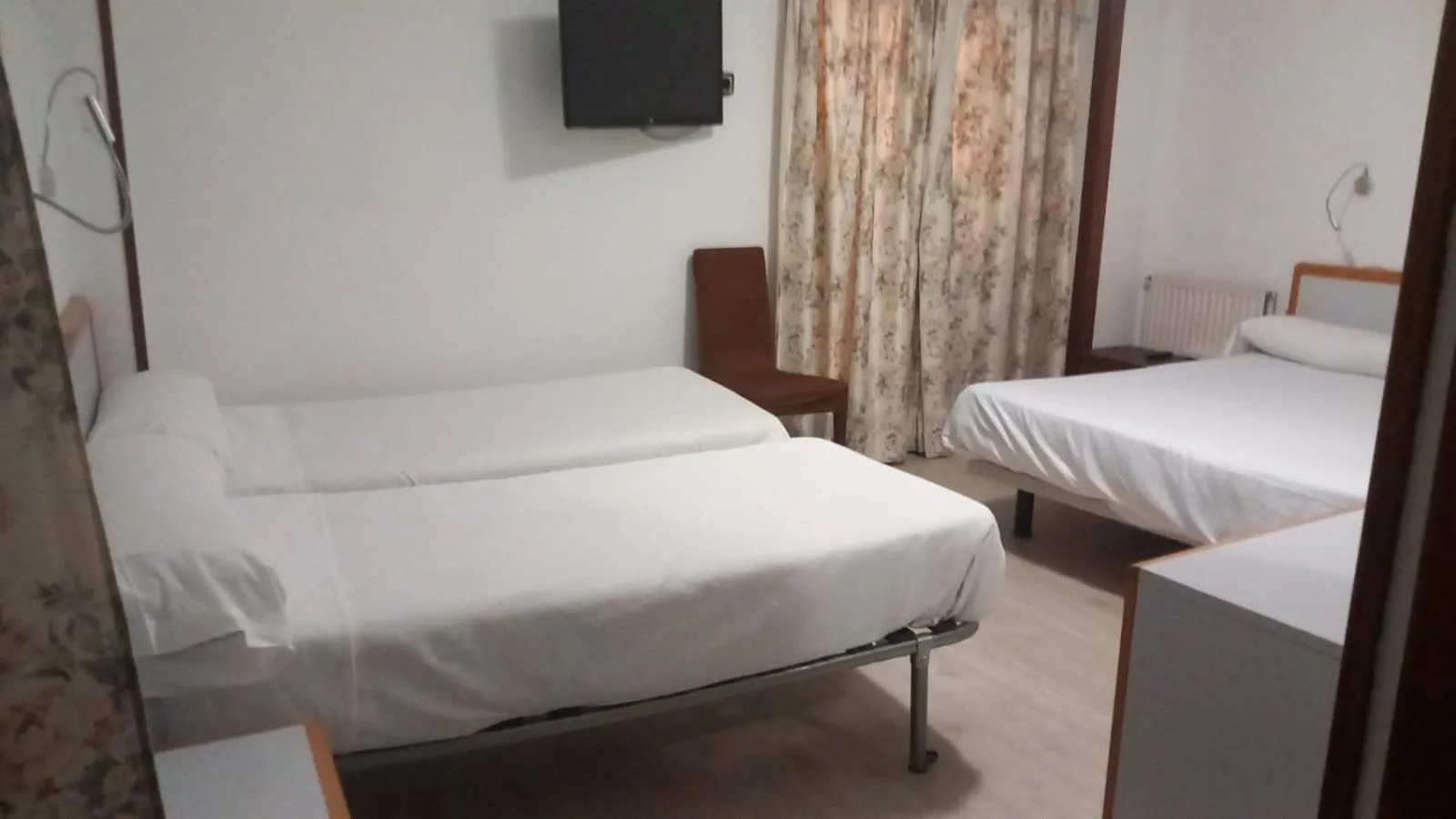 Bed in Hostal Lizana 2