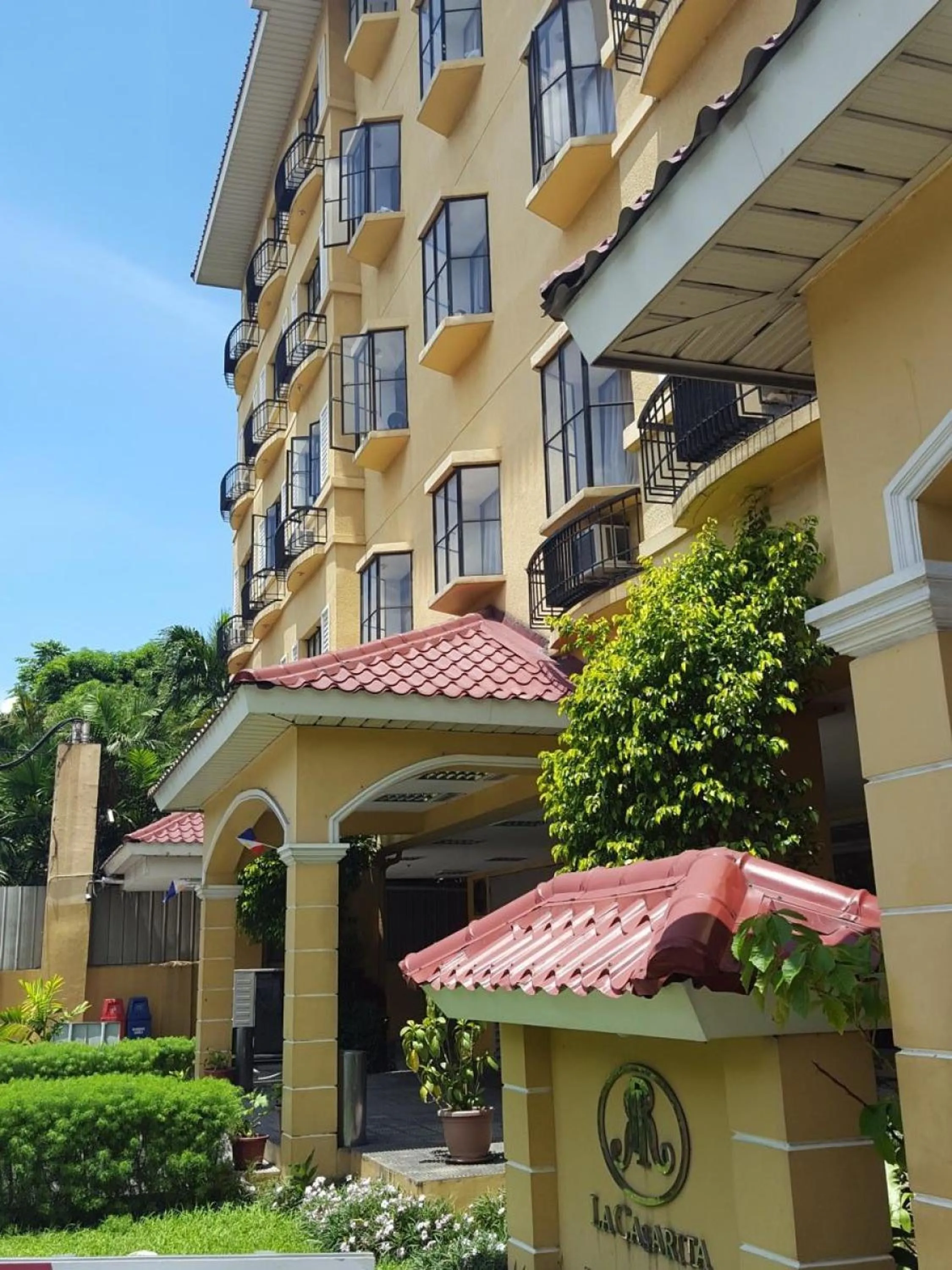 Property building in La Casarita