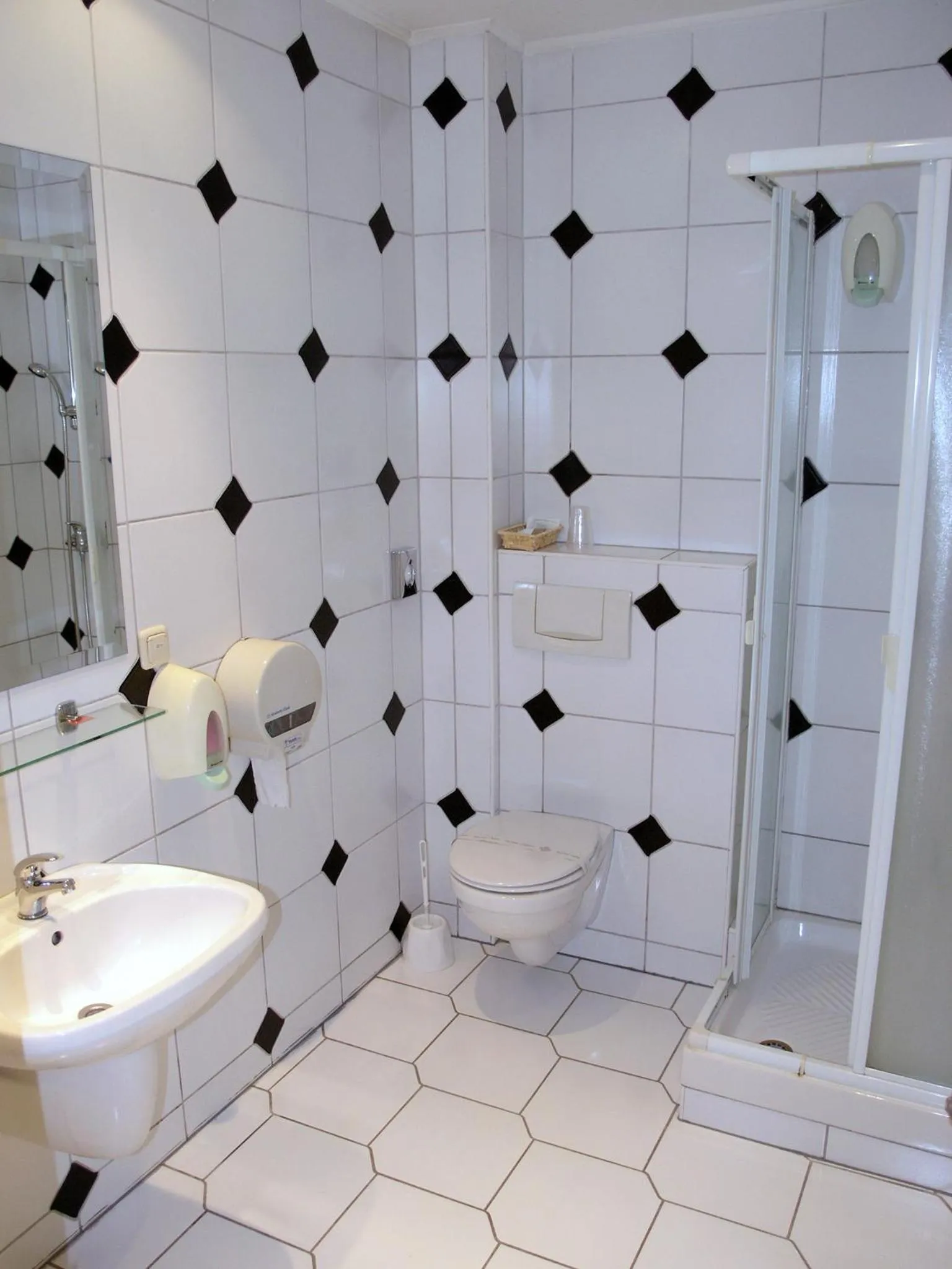 Shower in Hotel Kralj Tomislav