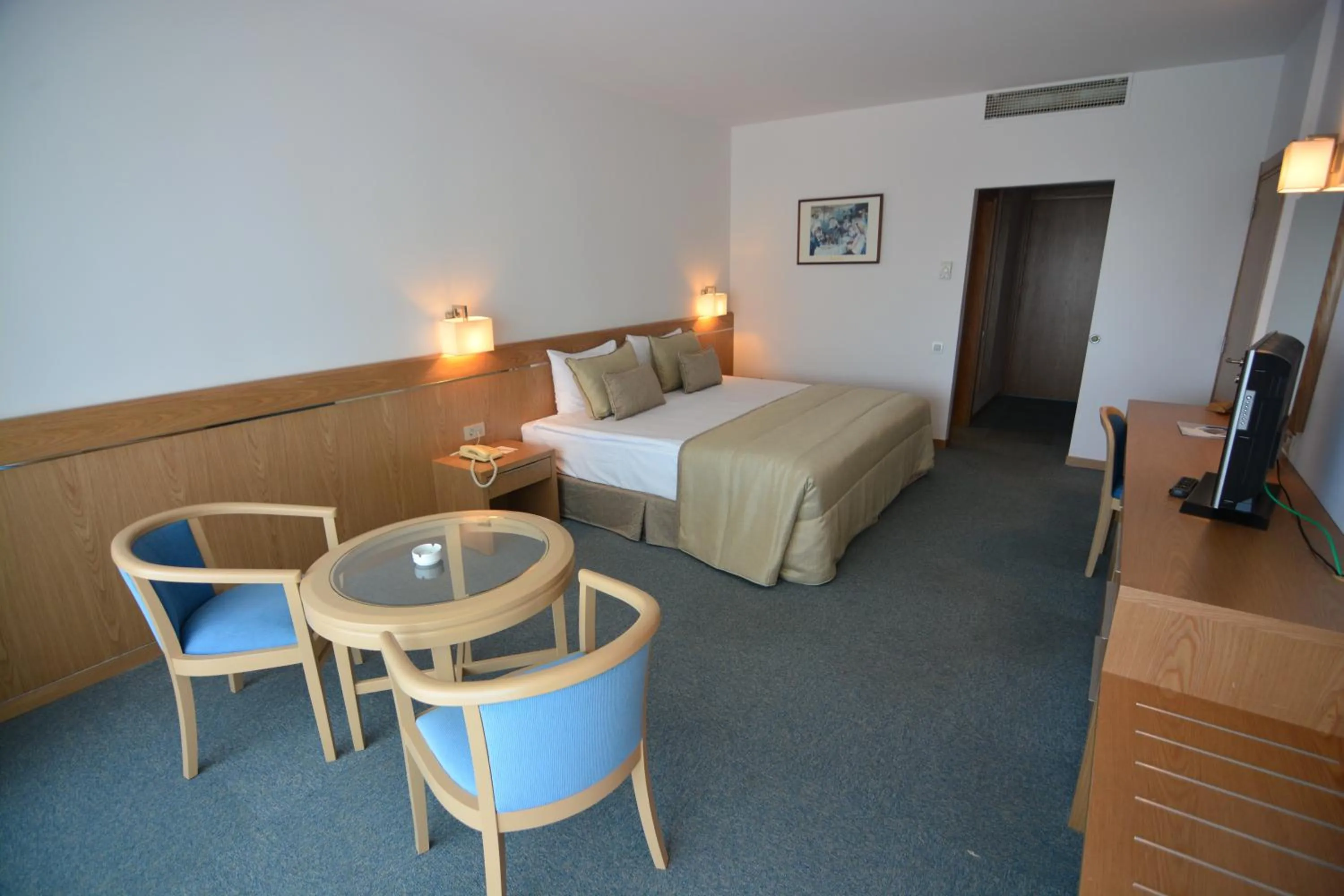 TV and multimedia, Bed in Grand Hotel Ontur Cesme