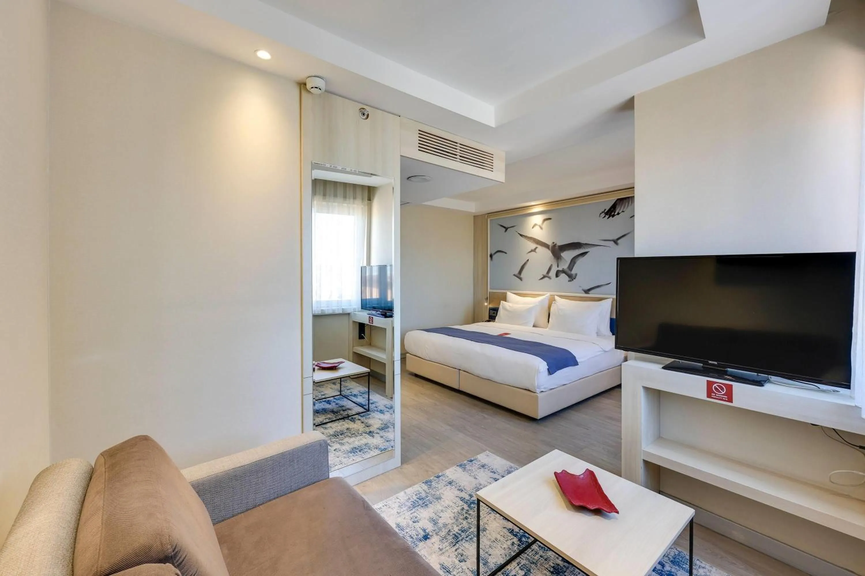 Photo of the whole room, Bed in Ramada by Wyndham Istanbul Old City