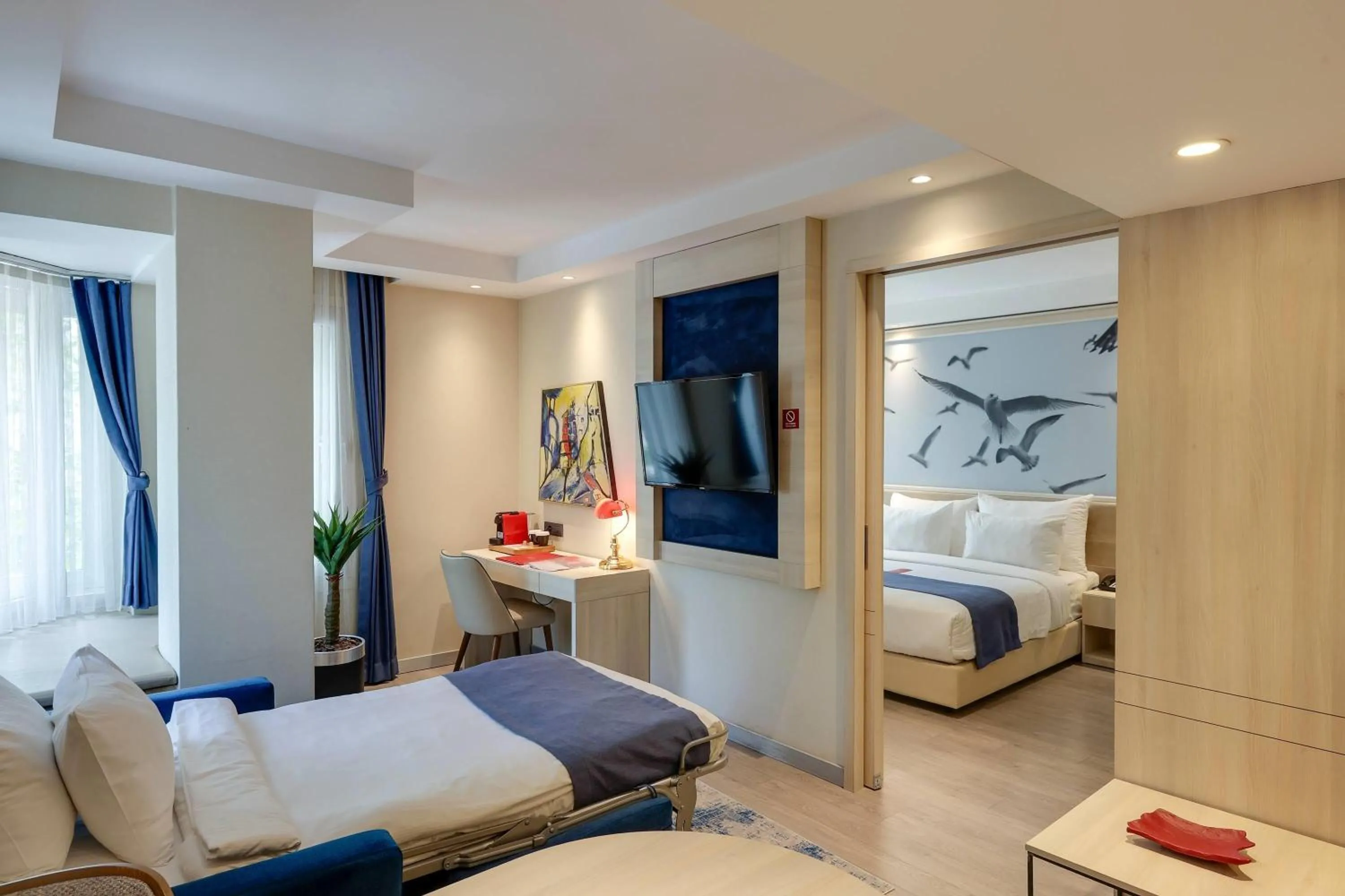 Photo of the whole room, Bed in Ramada by Wyndham Istanbul Old City