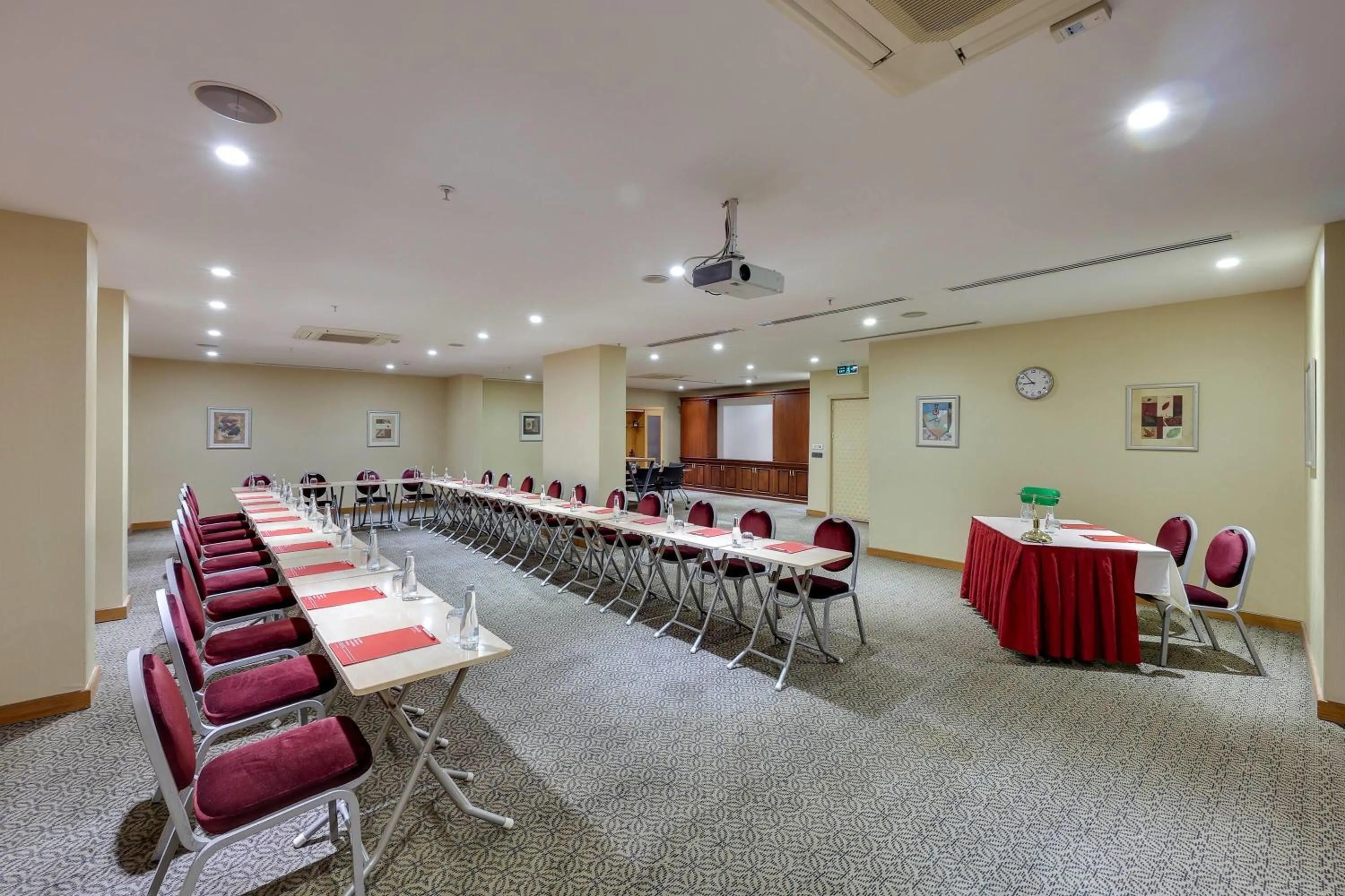 Meeting/conference room in Ramada by Wyndham Istanbul Old City