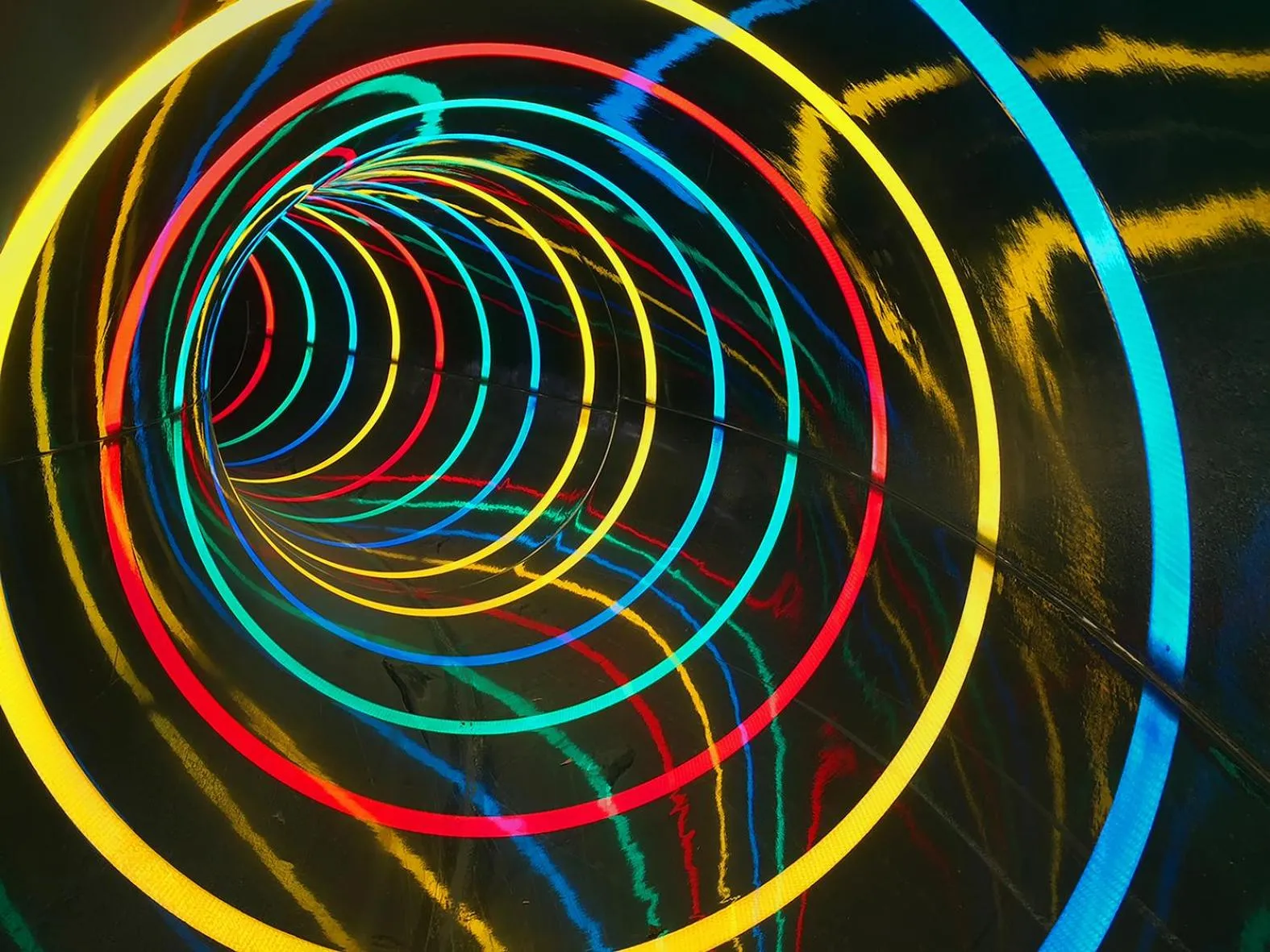 Swimming pool in Hakone Kowakien Tenyu