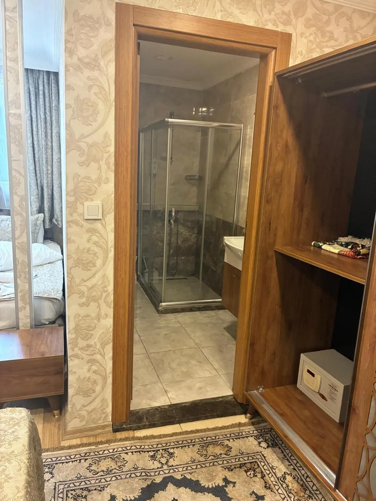 Shower in Angels Garden Hotel - Special Catagory