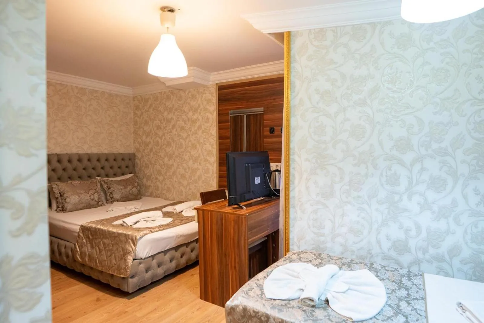 Bed in Angels Garden Hotel - Special Catagory