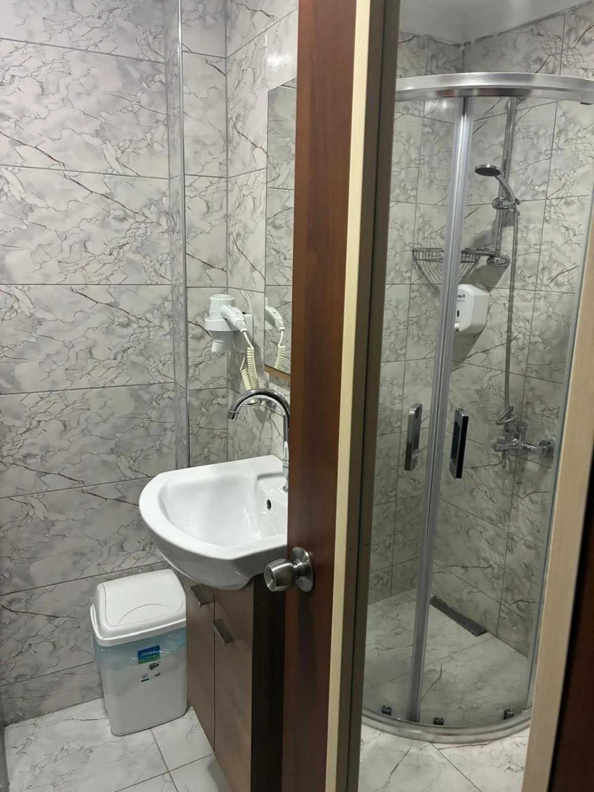 Shower in Angels Garden Hotel - Special Catagory