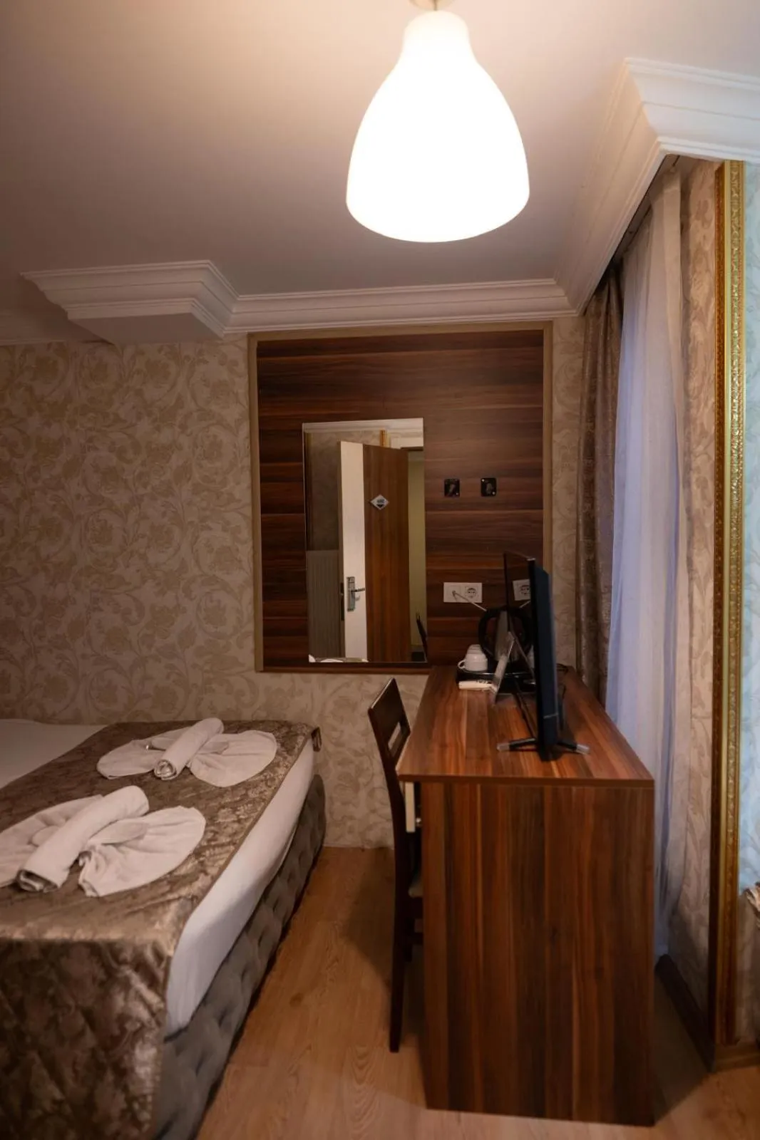 Bed in Angels Garden Hotel - Special Catagory