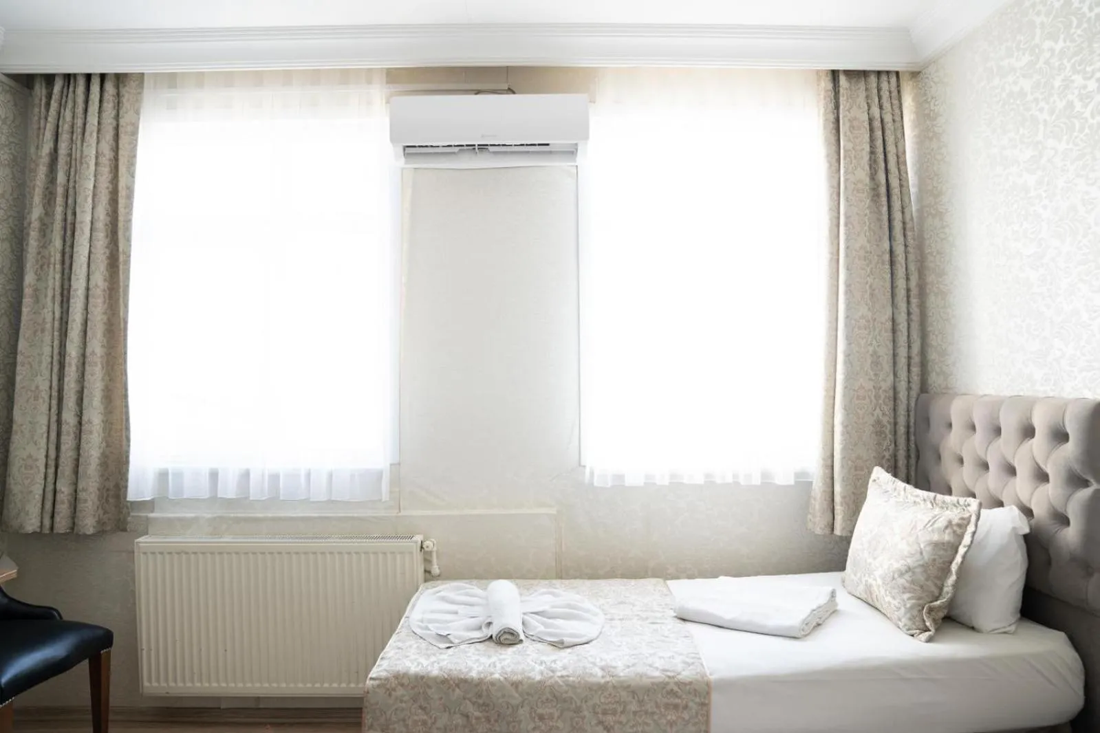 Bed in Angels Garden Hotel - Special Catagory