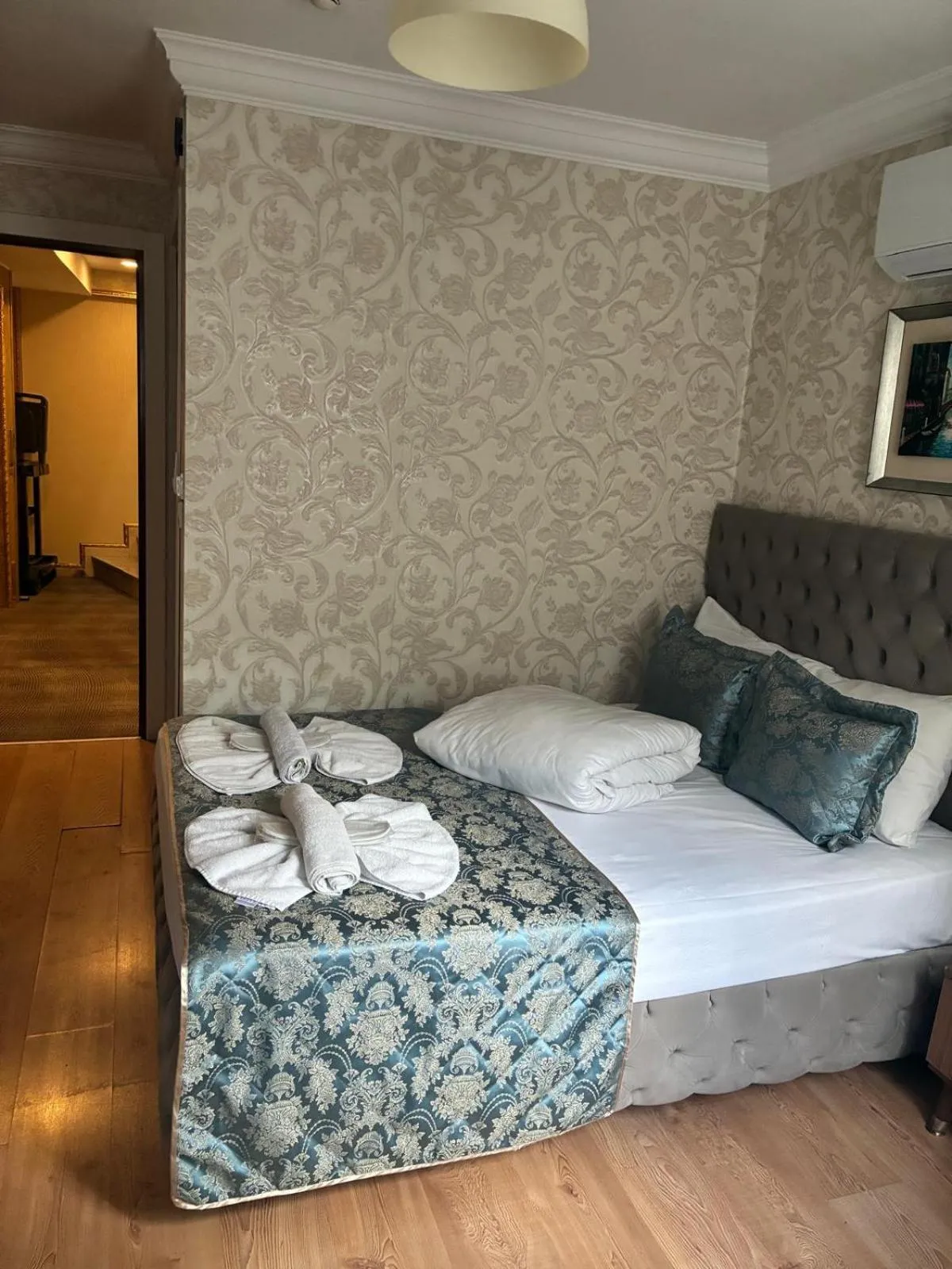 Bed in Angels Garden Hotel - Special Catagory