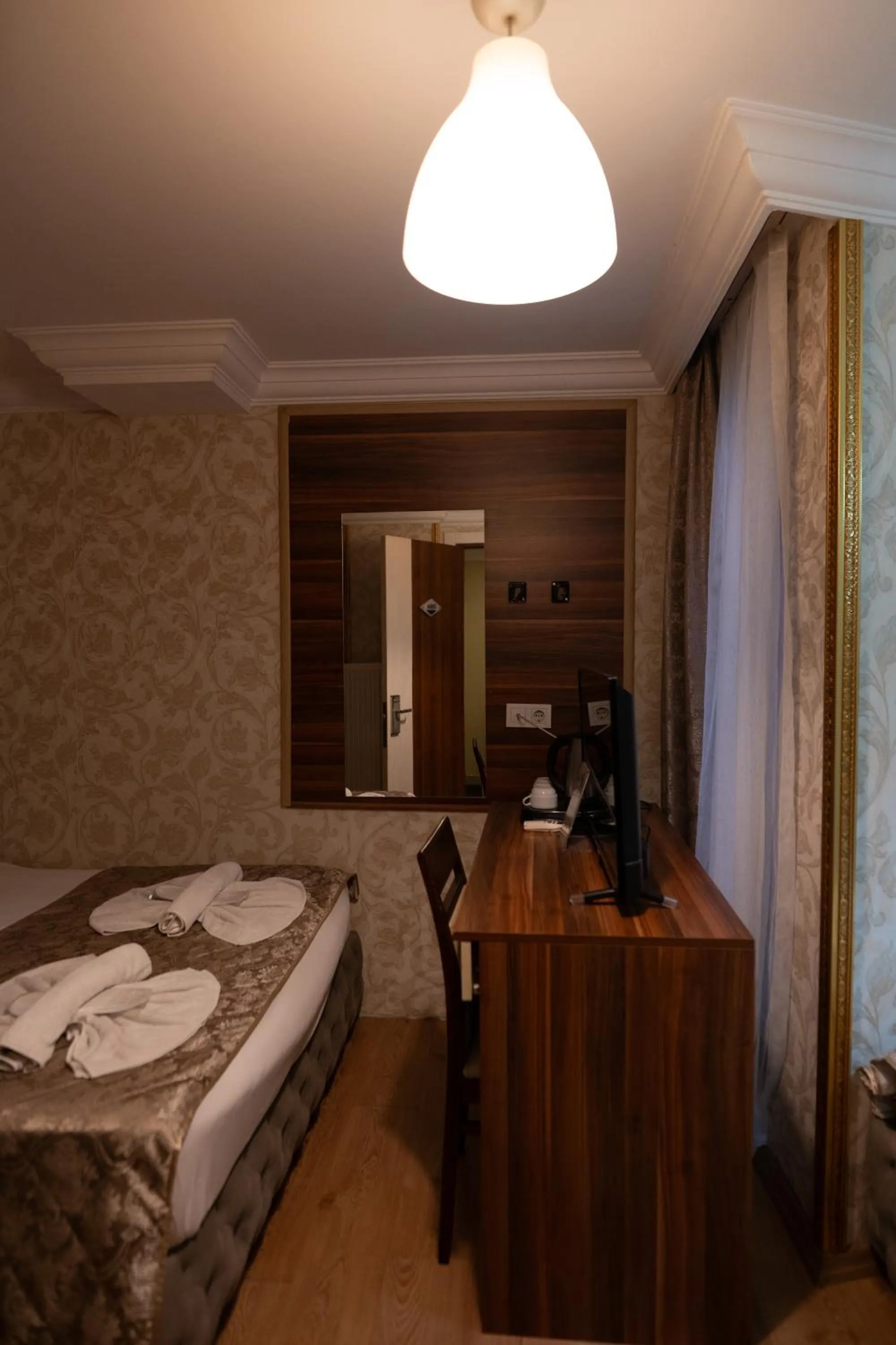 Bed in Angels Garden Hotel - Special Catagory