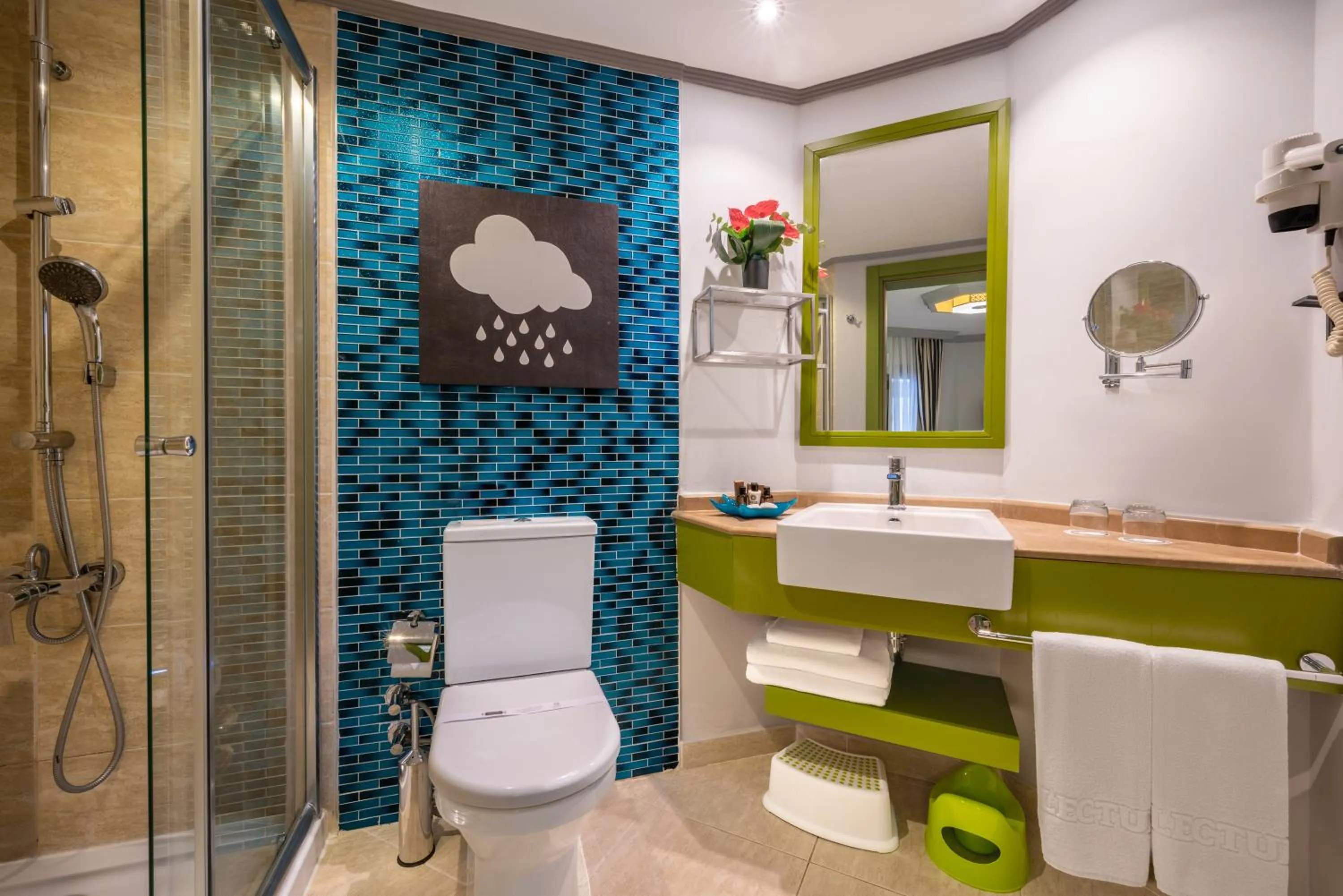 Shower in Selectum Family Resort Belek