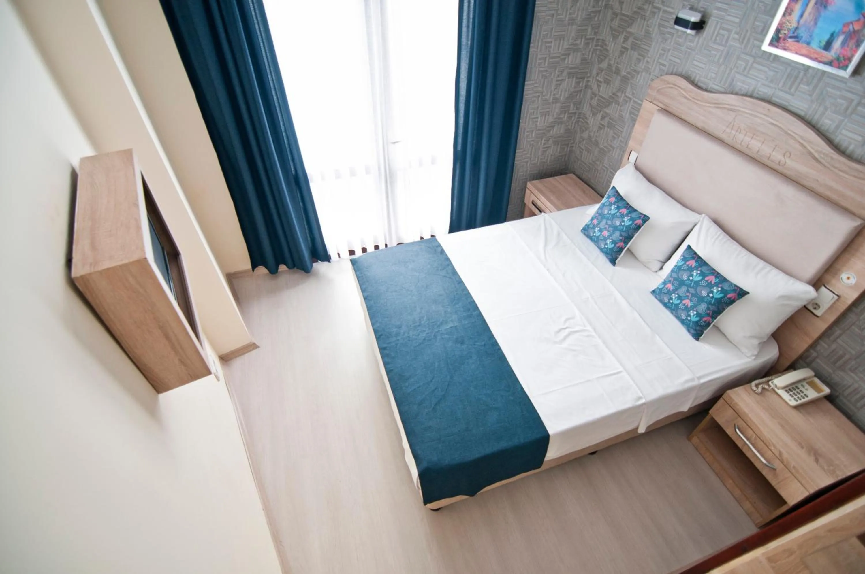 Photo of the whole room, Bed in Artefes Hotel Old City