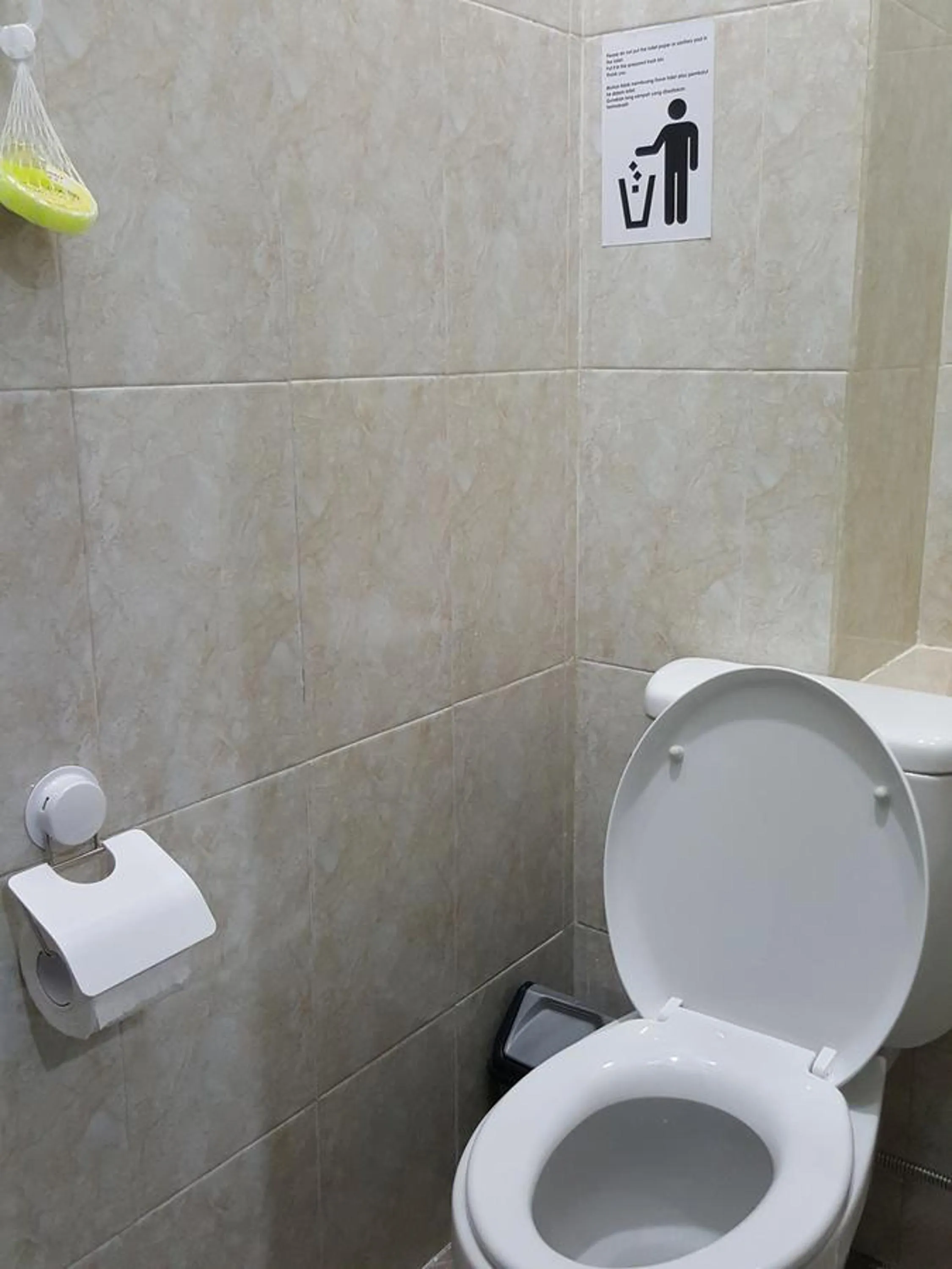 Bathroom in MADOR Malang Dorm Hostel