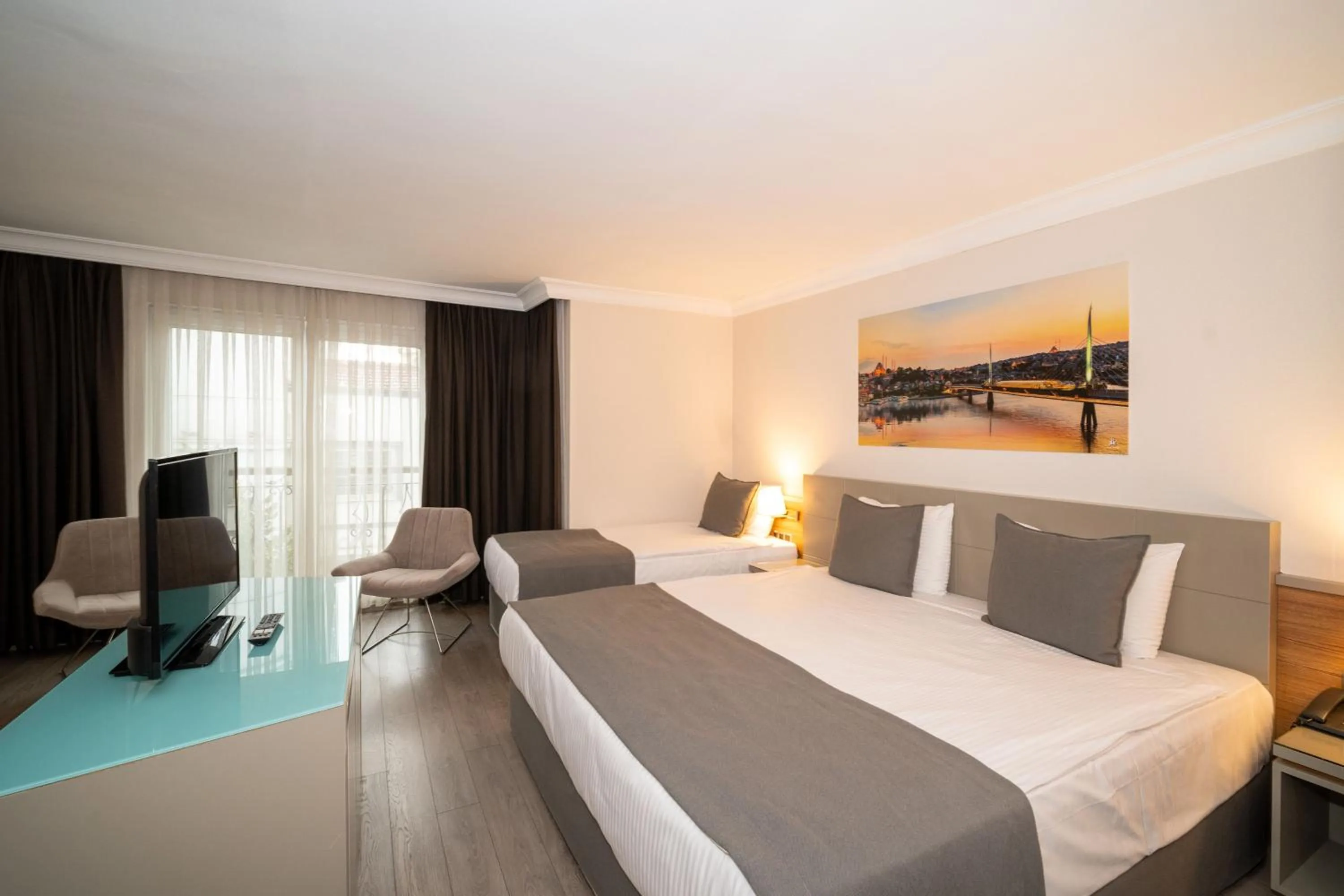 Photo of the whole room, Bed in Klas Hotel Istanbul Old City