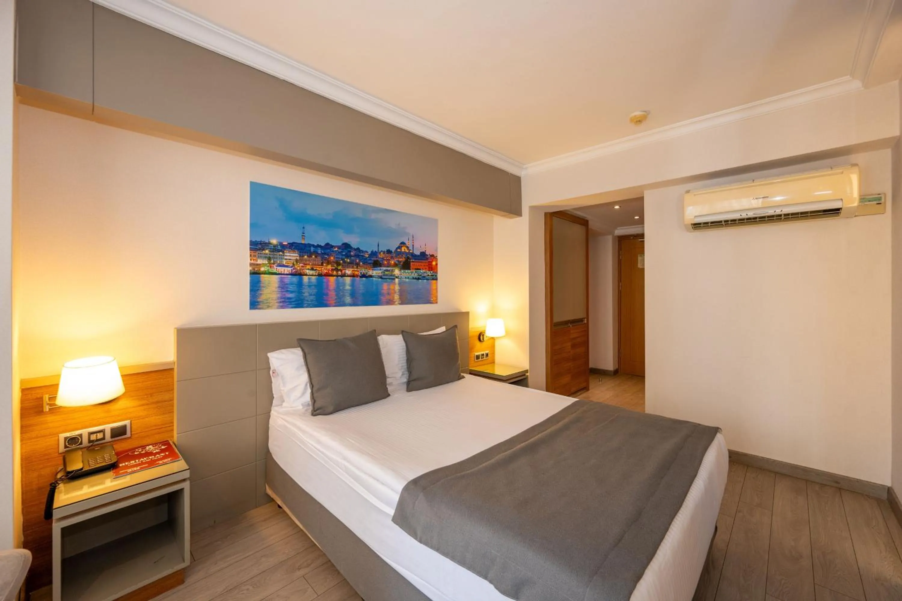 air conditioner, Bed in Klas Hotel Istanbul Old City