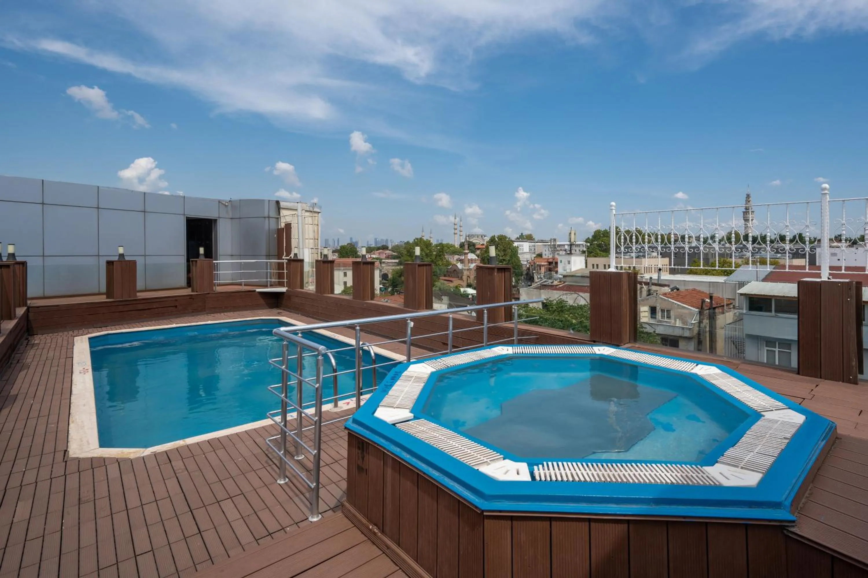 Swimming pool in Klas Hotel Istanbul Old City