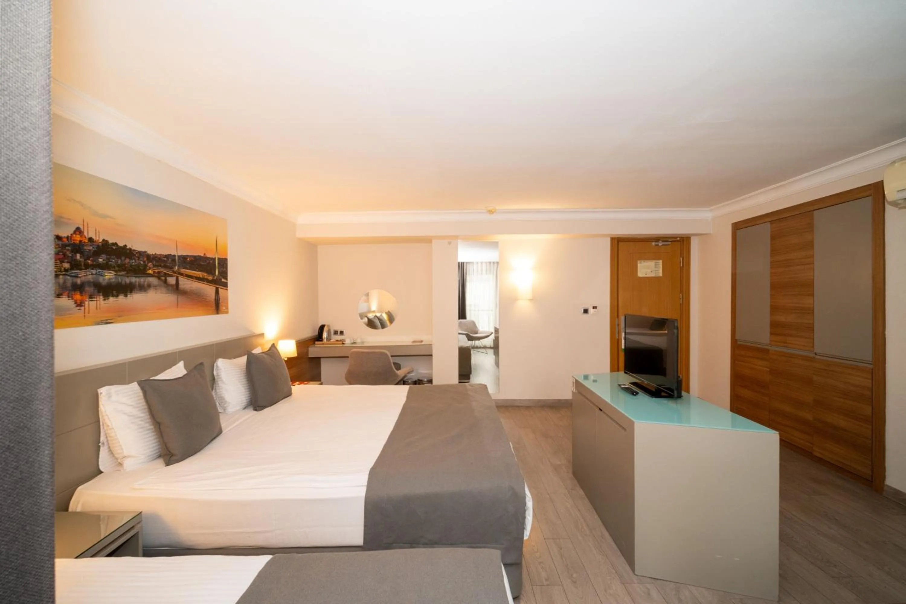 Photo of the whole room, Bed in Klas Hotel Istanbul Old City