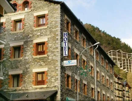 Summer in Hotel Arinsal