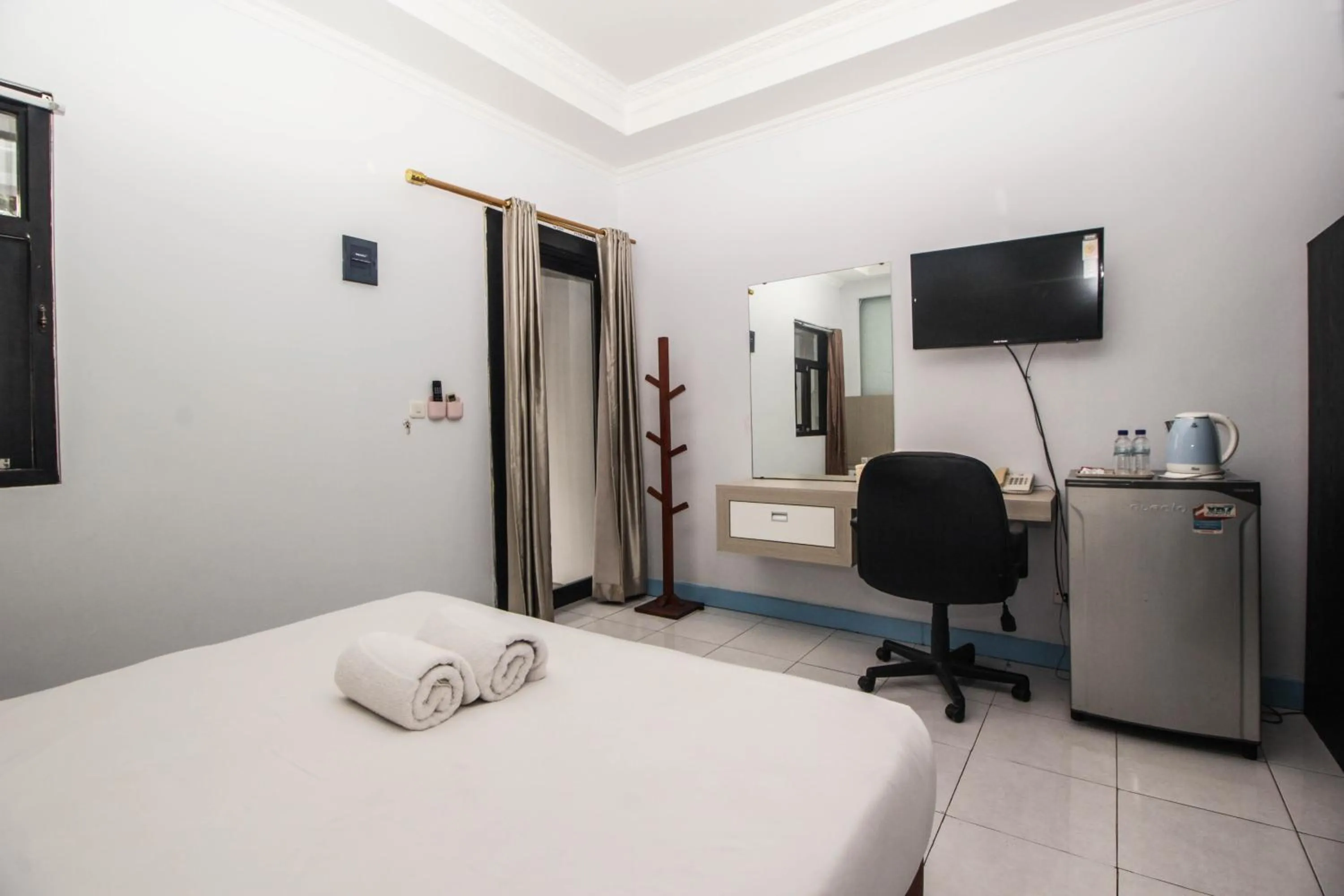 Bed in Allisa Resort Hotel