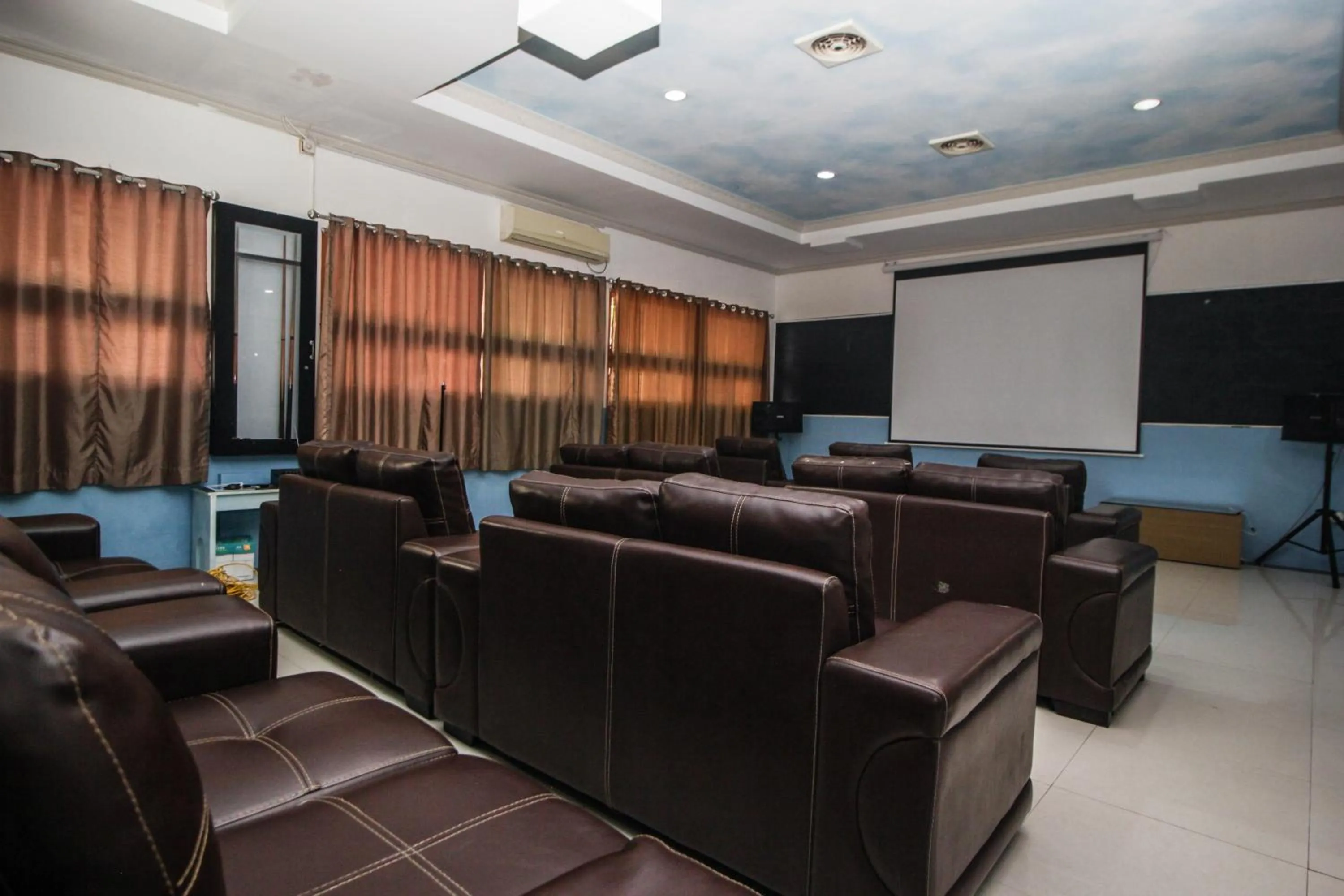 TV and multimedia in Allisa Resort Hotel