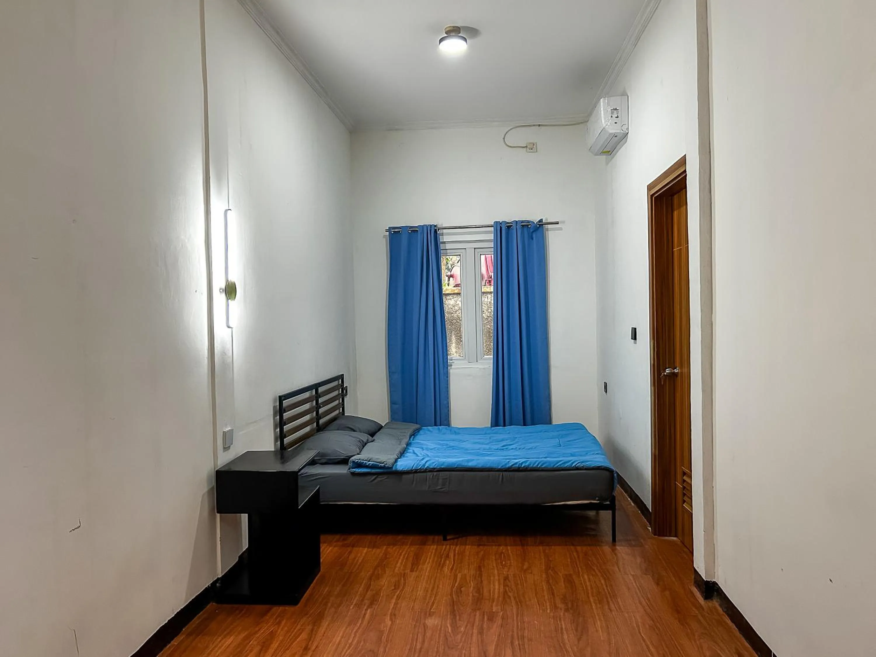 Bed in Allisa Resort Hotel