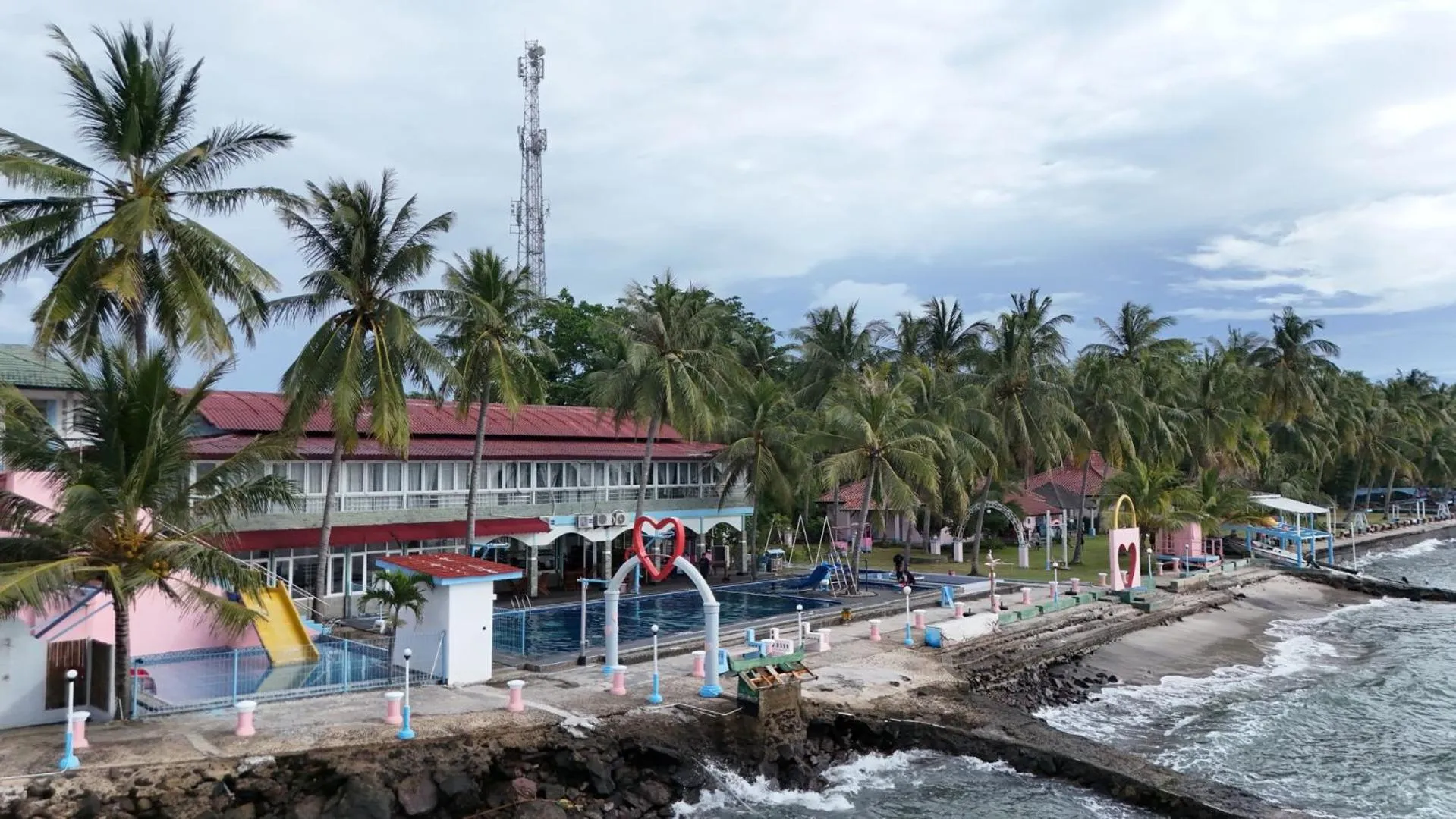 Beach in Allisa Resort Hotel
