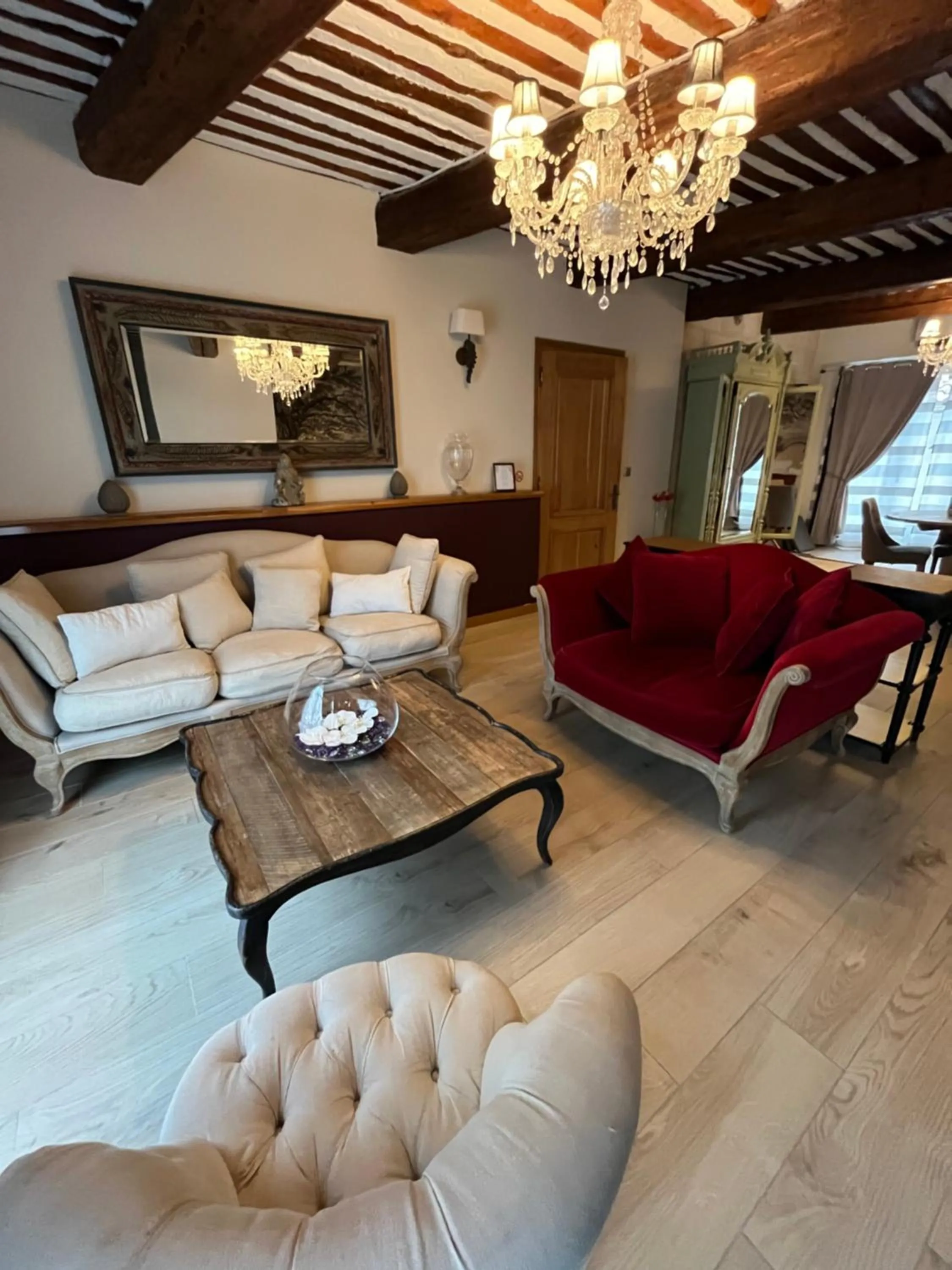 Seating area in Maison d'Hôtes Les Variétés