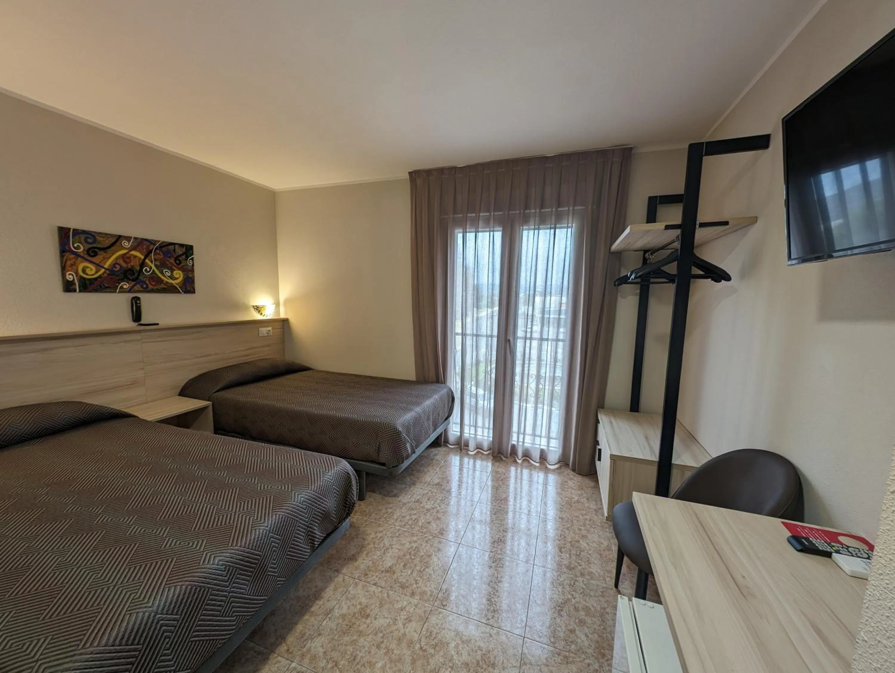 Photo of the whole room, Bed in Gran Hotel Toledo