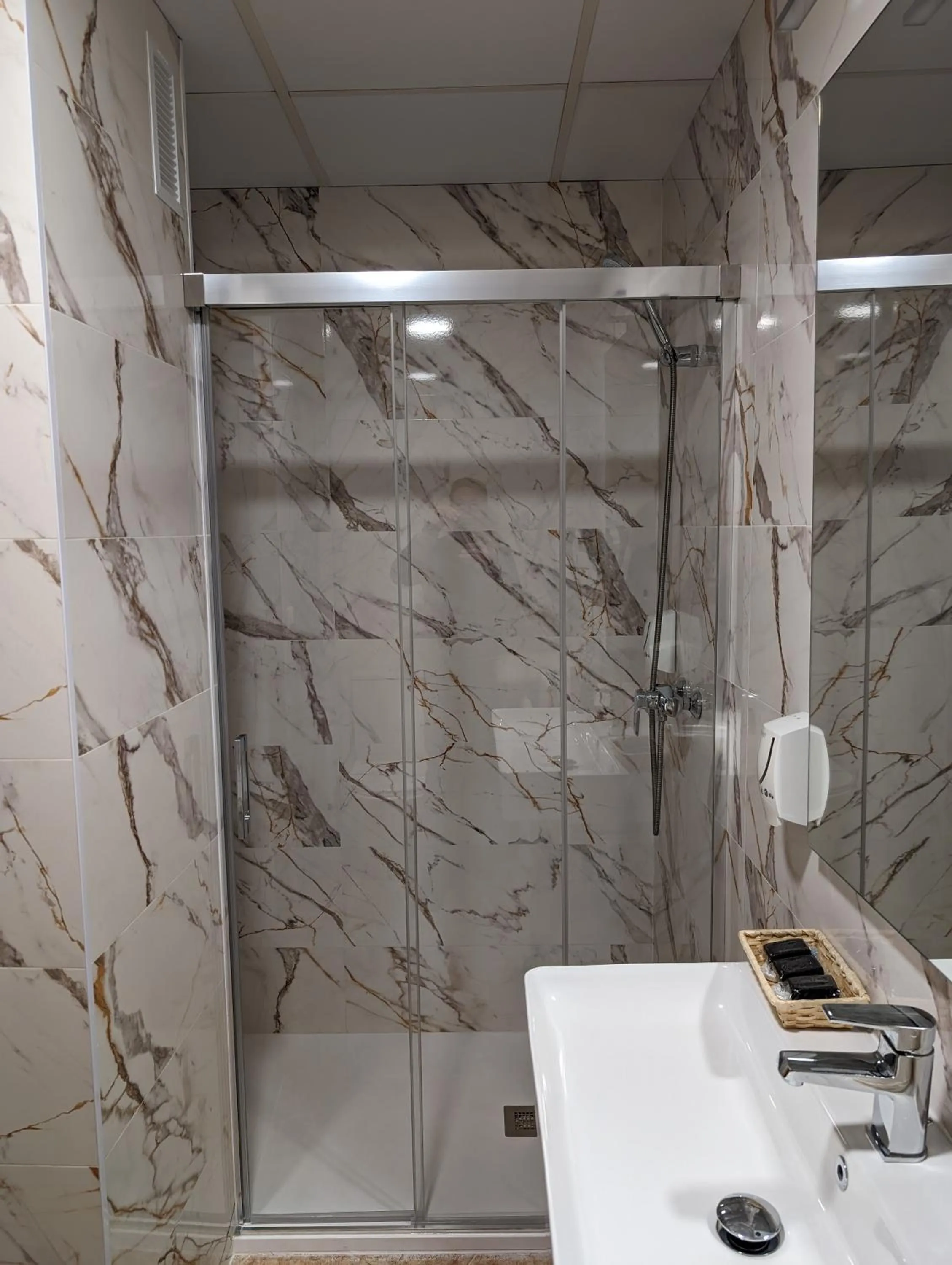 Bathroom in Gran Hotel Toledo